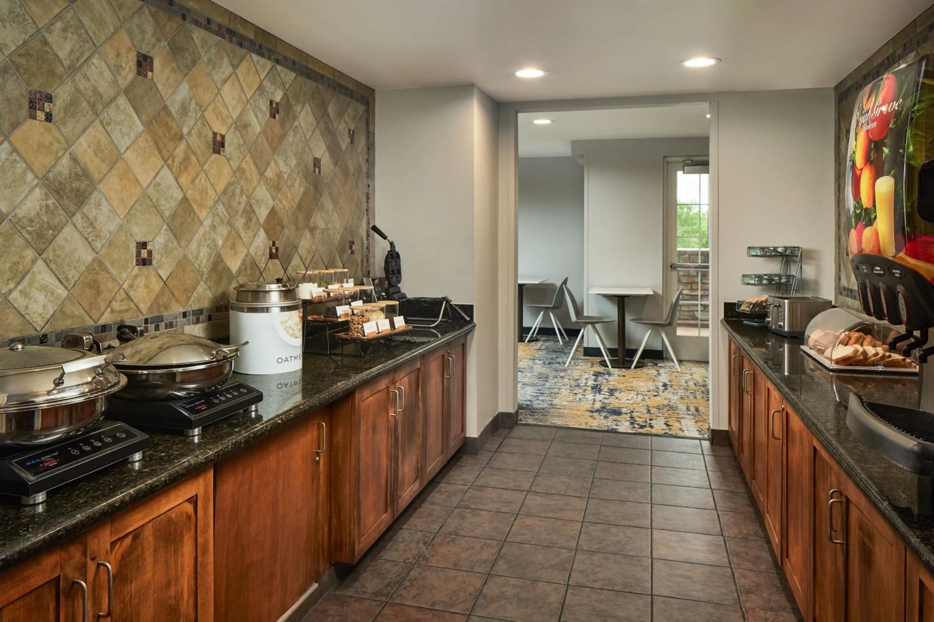 Breakfast in TownePlace Suites by Marriott Colorado Springs South