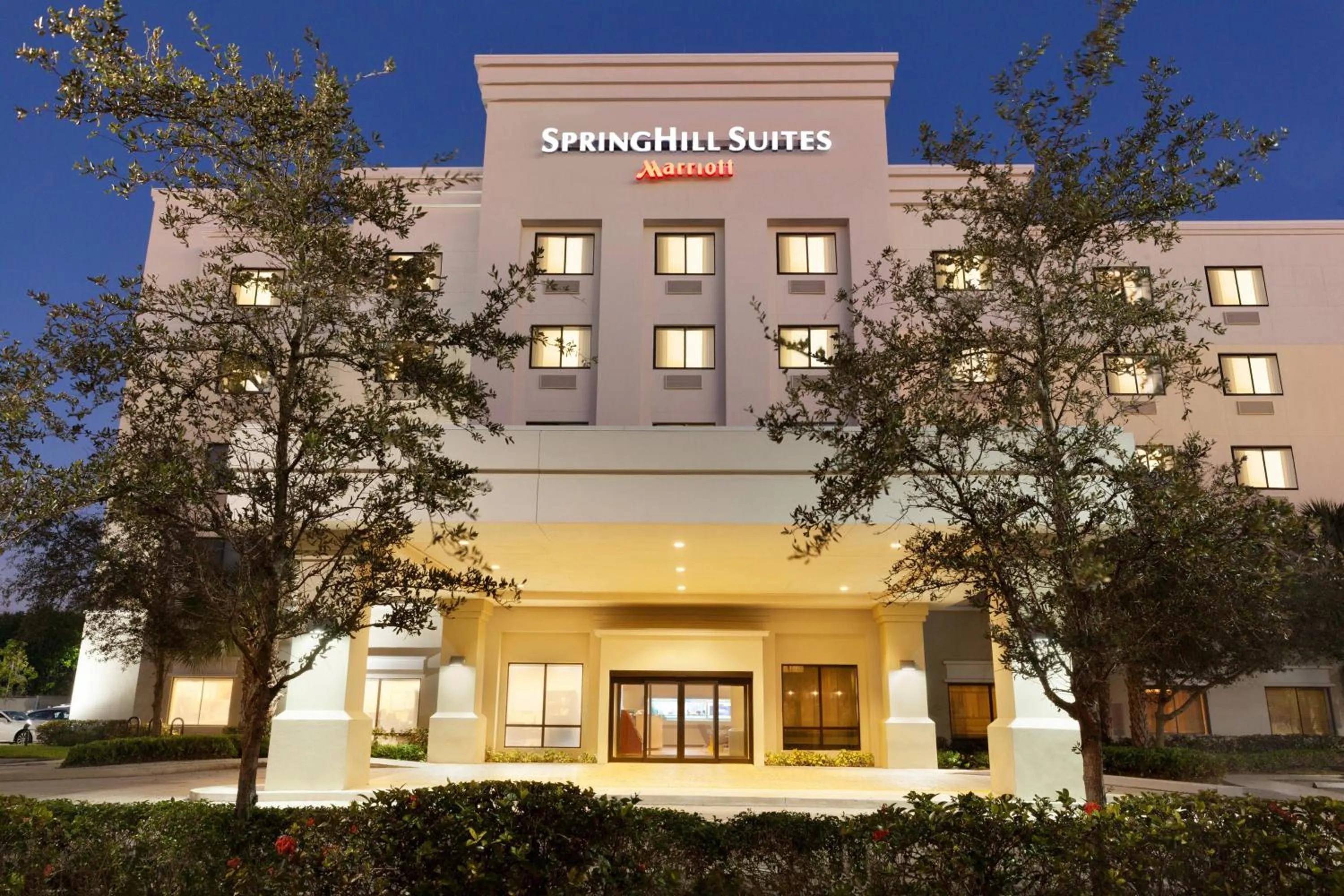 Property building in Springhill Suites by Marriott West Palm Beach I-95