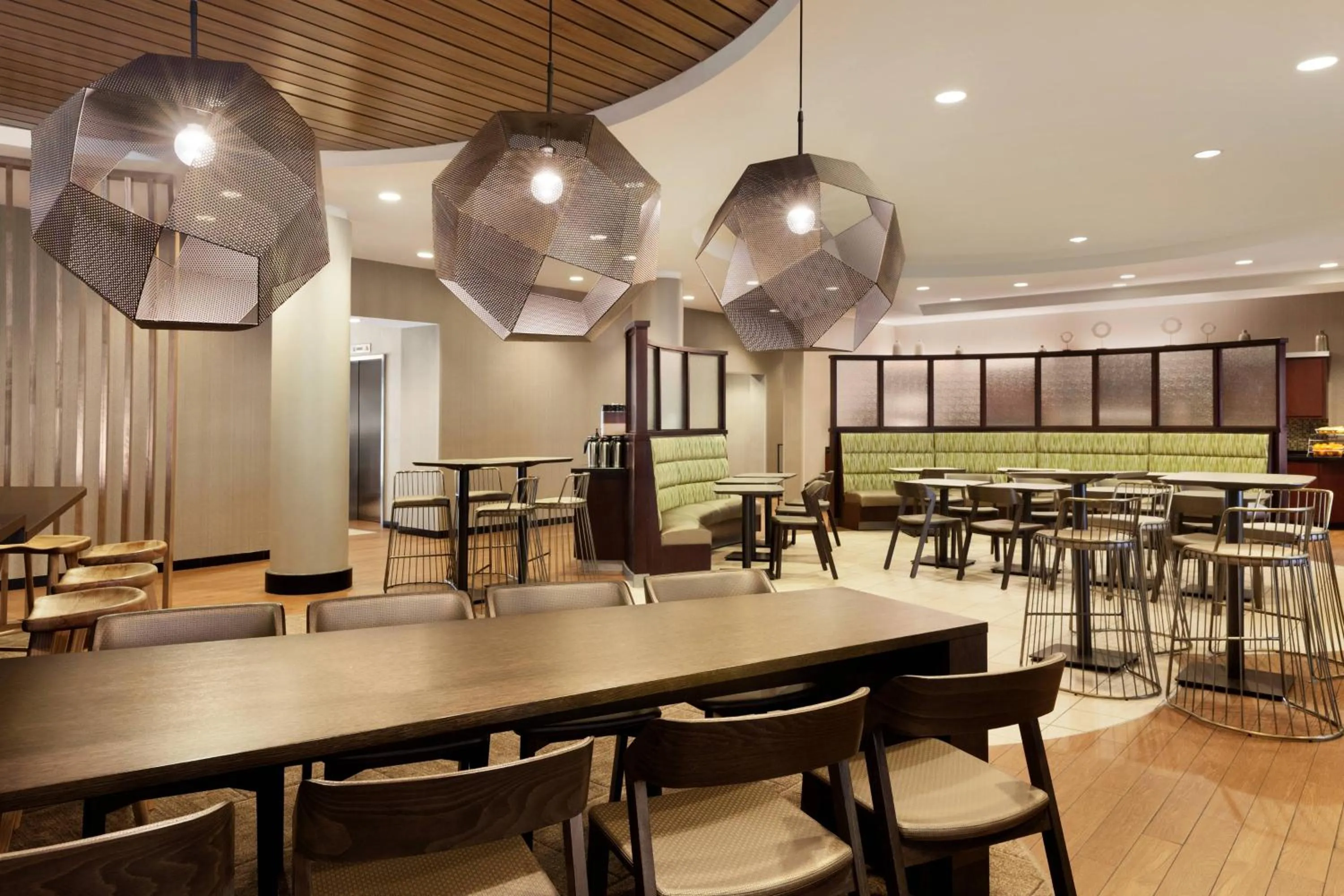 Restaurant/places to eat in Springhill Suites by Marriott West Palm Beach I-95