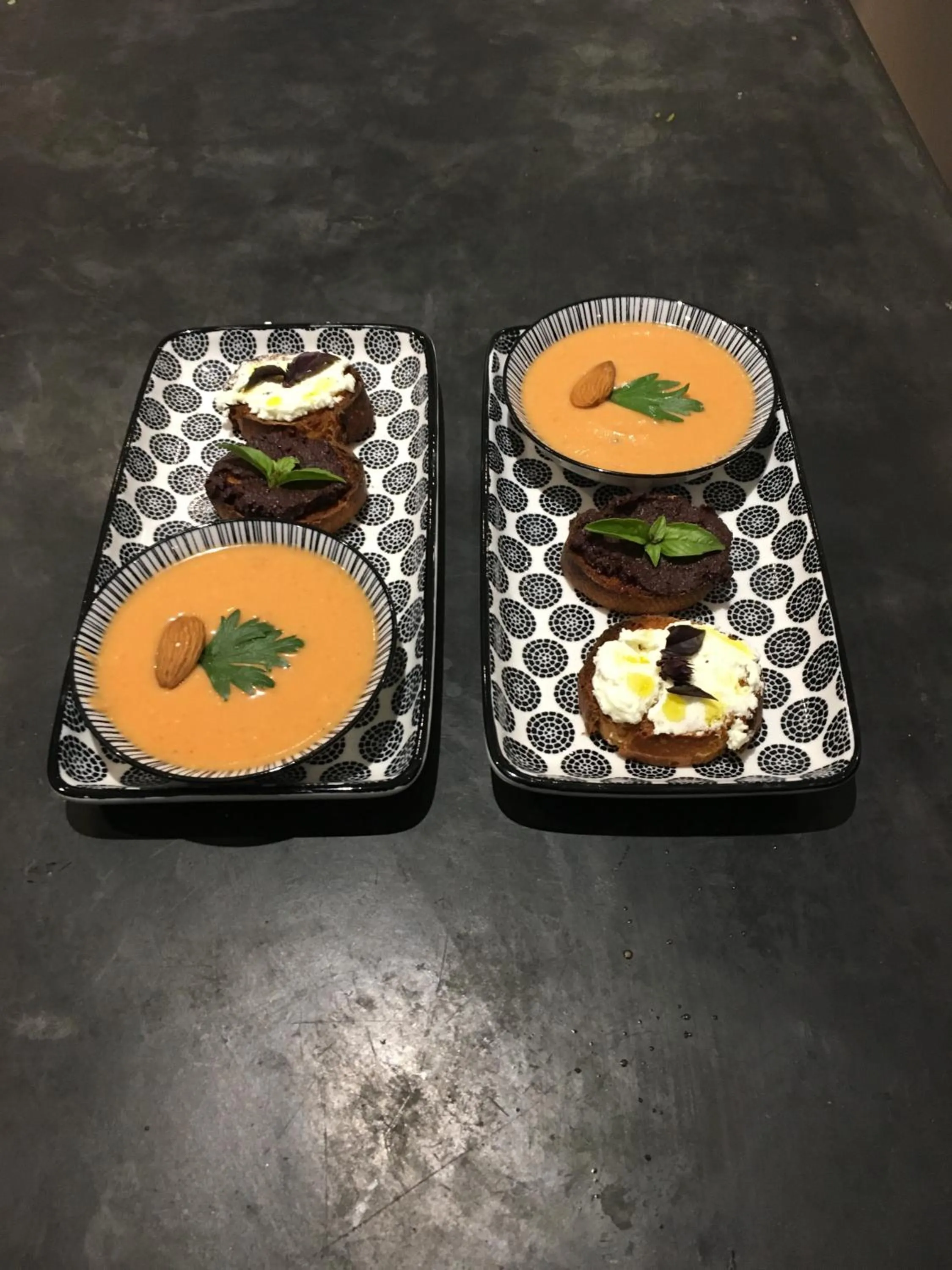 Restaurant/places to eat in La Datcha Delicatessen