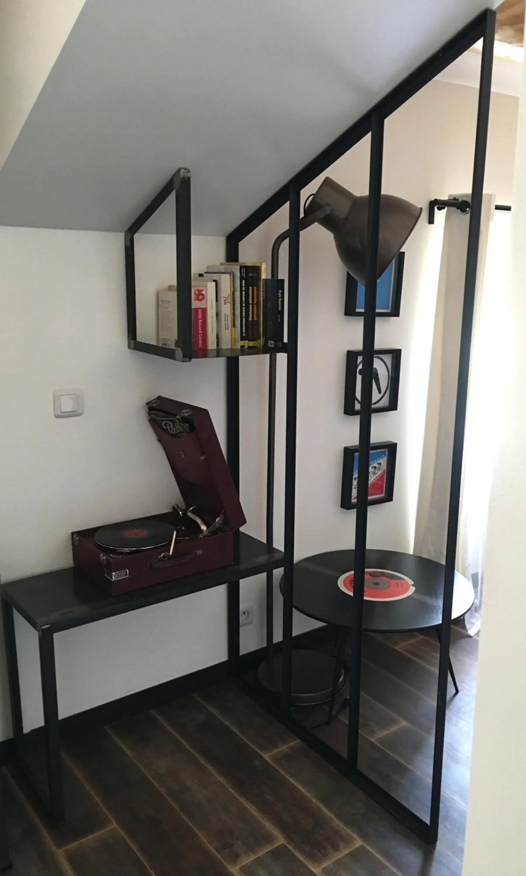 Decorative detail in La Datcha Delicatessen