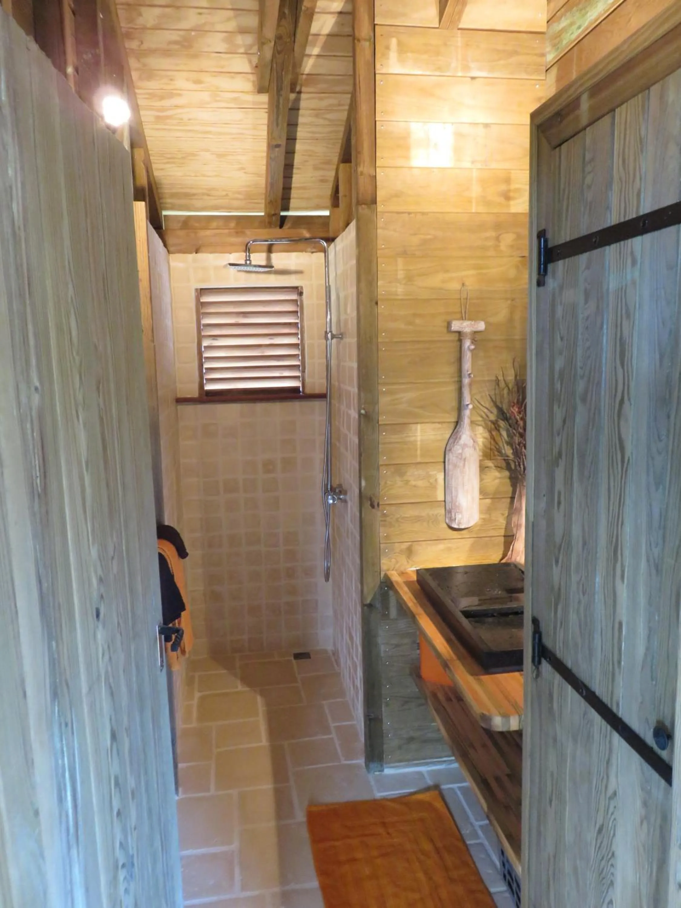 Bathroom in Iguana Ecolodge