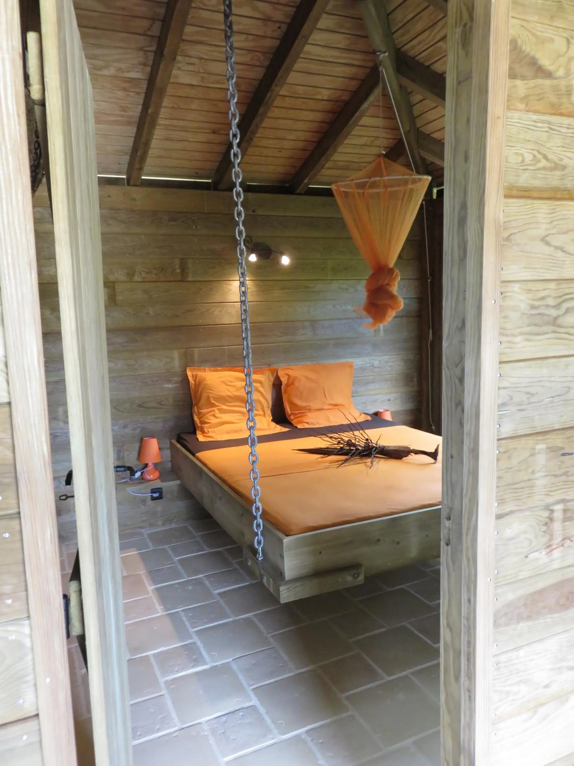 Bed in Iguana Ecolodge