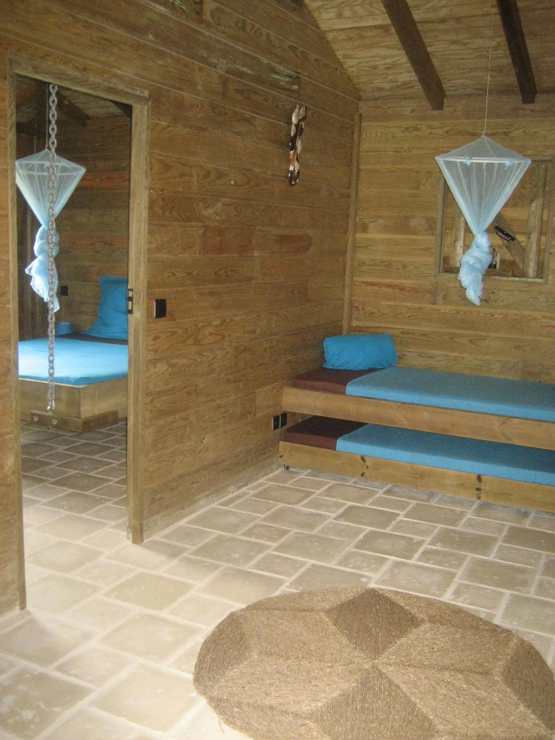 Living room in Iguana Ecolodge