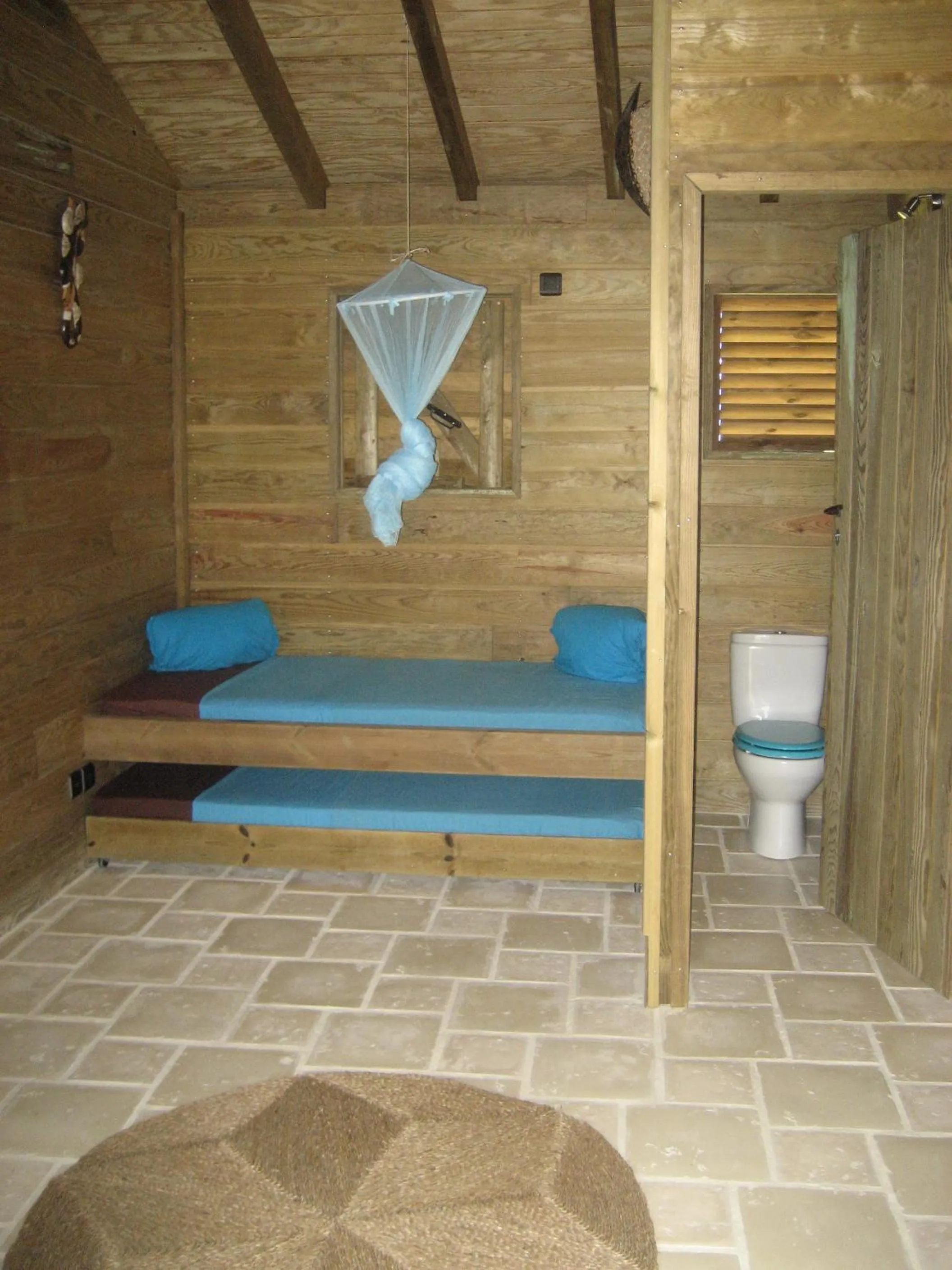 Toilet in Iguana Ecolodge