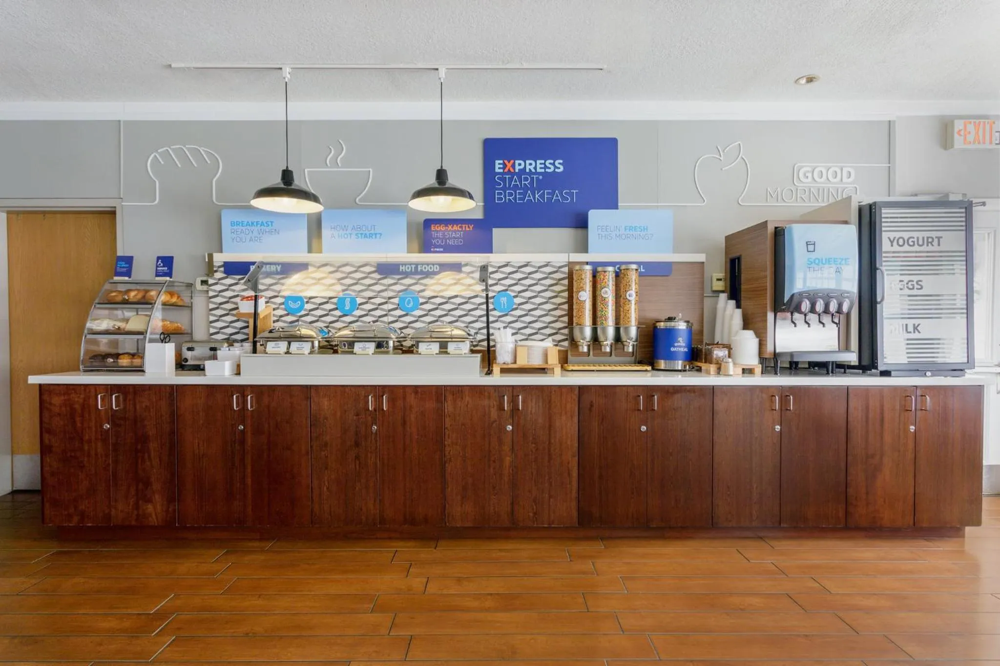 Breakfast in Holiday Inn Express & Suites Jacksonville South - I-295 by IHG