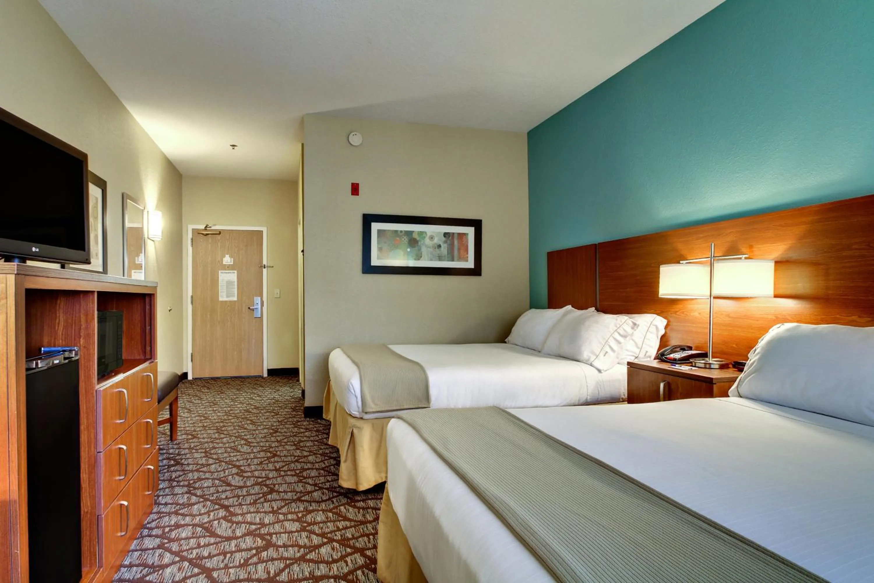 Photo of the whole room, Bed in Holiday Inn Express & Suites Jacksonville South - I-295 by IHG