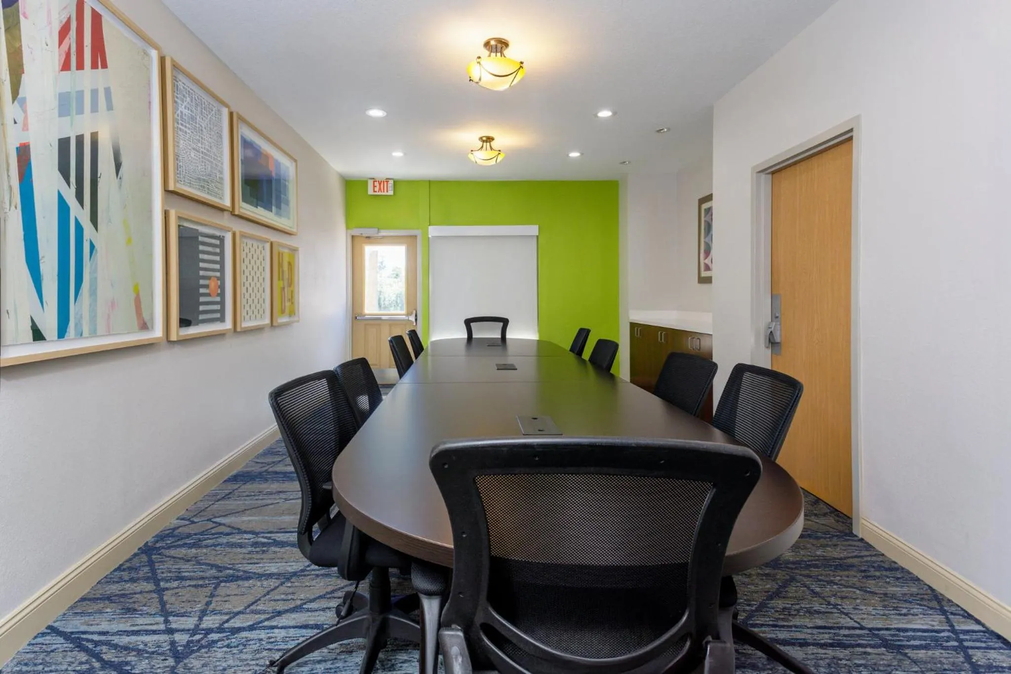 Meeting/conference room in Holiday Inn Express & Suites Jacksonville South - I-295 by IHG