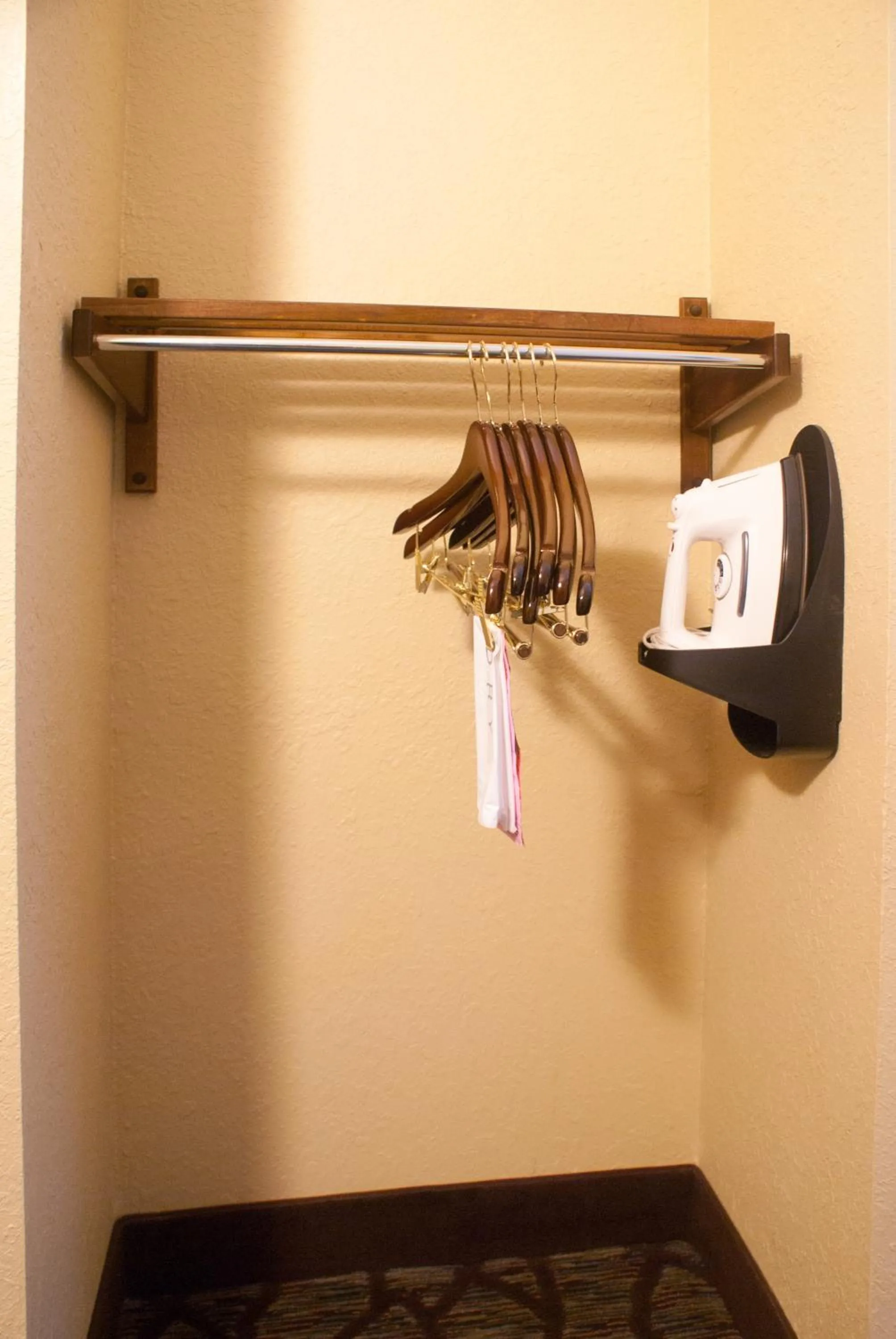 Area and facilities in Holiday Inn Express & Suites Jacksonville South - I-295 by IHG