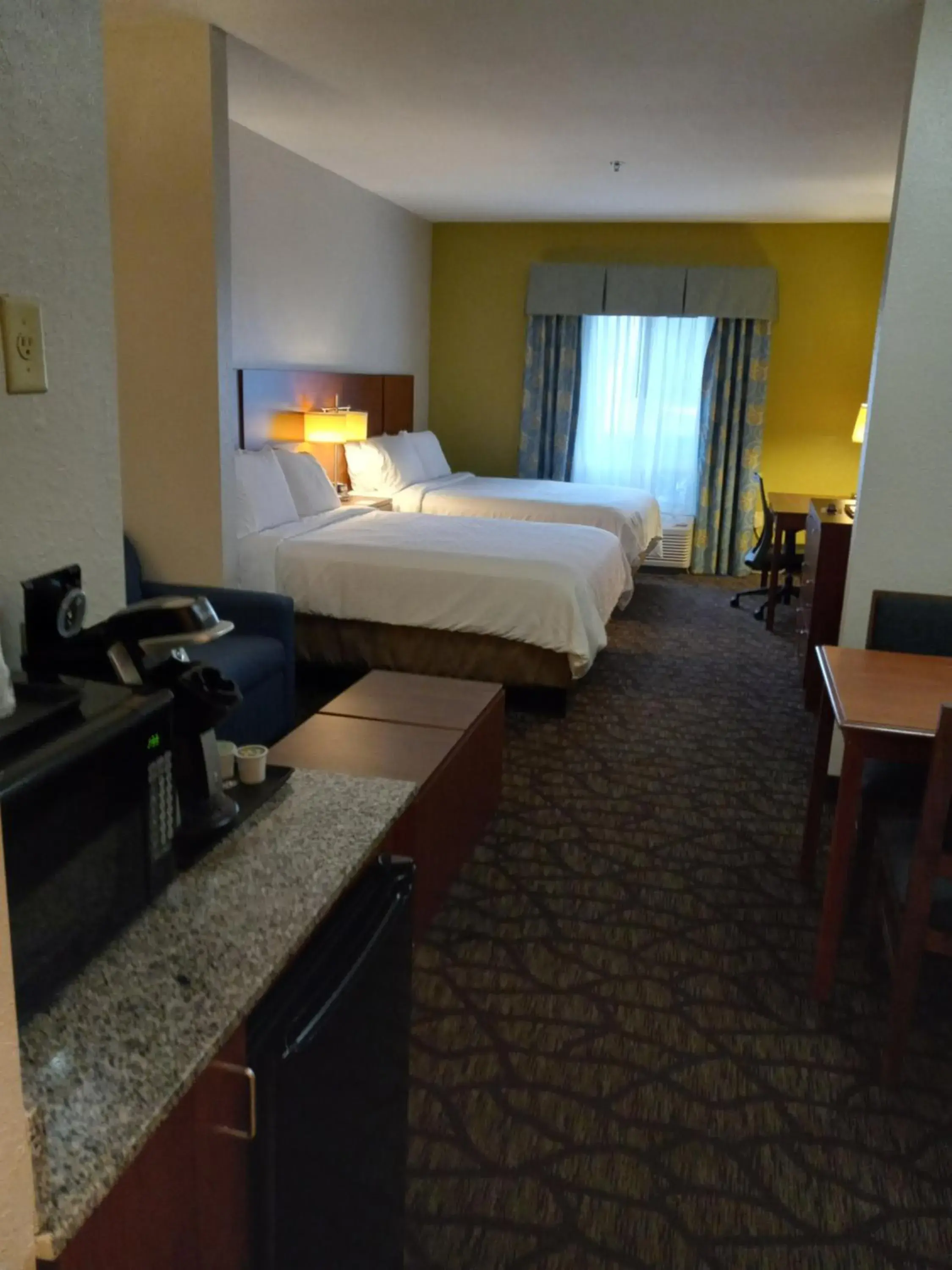 Suite with Two Queen Beds in Holiday Inn Express & Suites Jacksonville South - I-295, an IHG Hotel Suite with Two Queen Beds in Holiday Inn Express & Suites Jacksonville South - I-295, an IHG Hotel