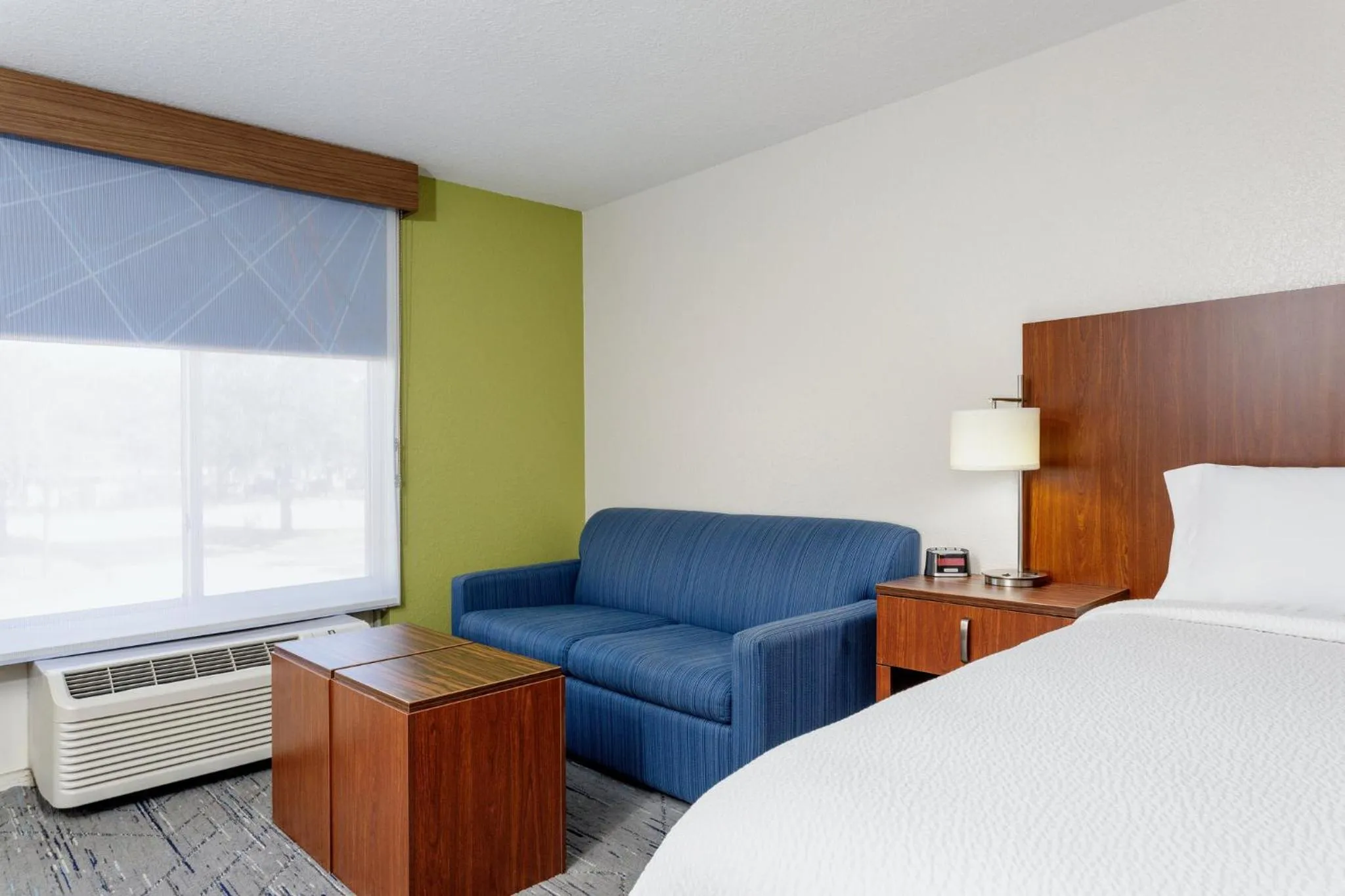 Photo of the whole room, Bed in Holiday Inn Express & Suites Jacksonville South - I-295 by IHG
