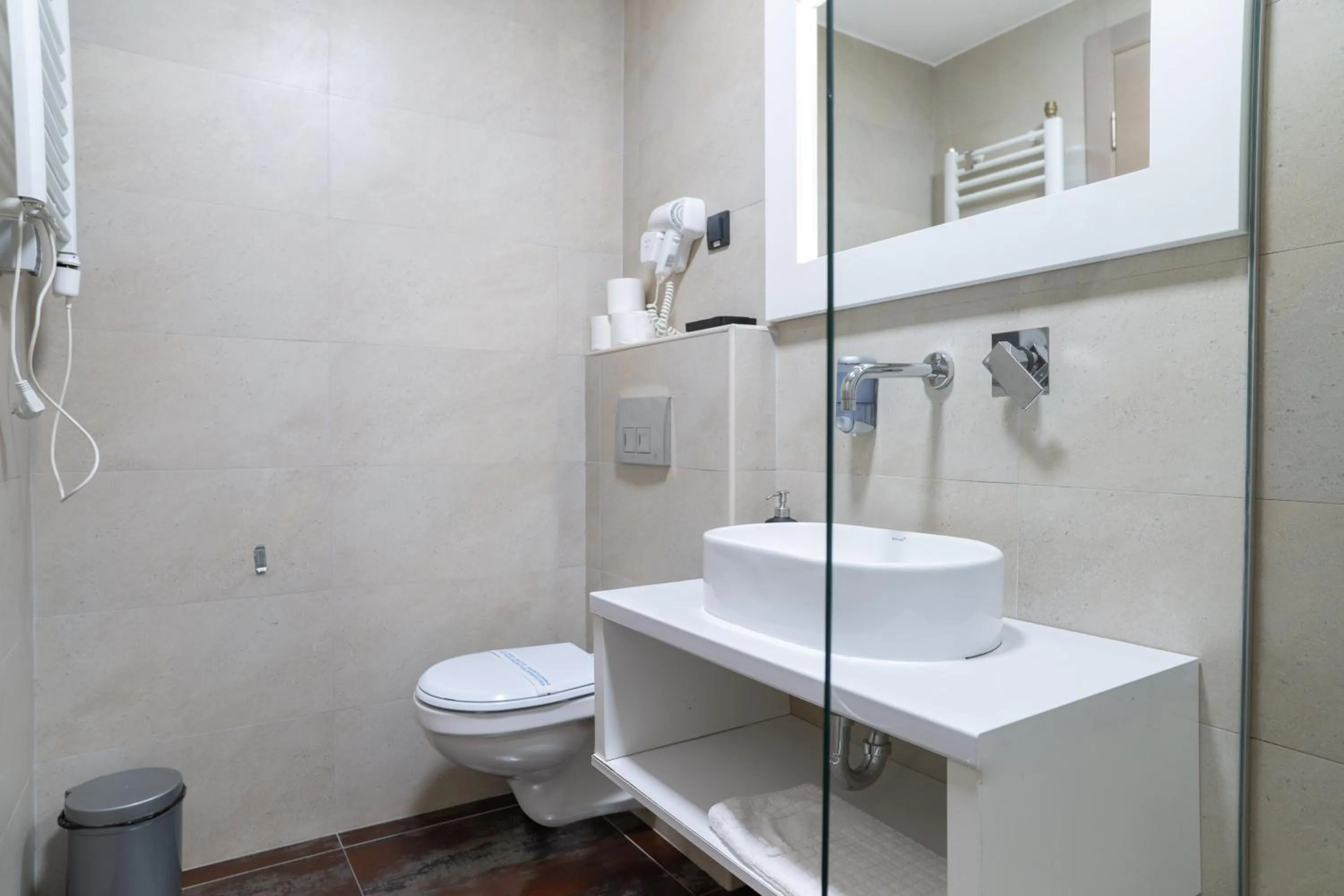 Shower in Hotel Passport