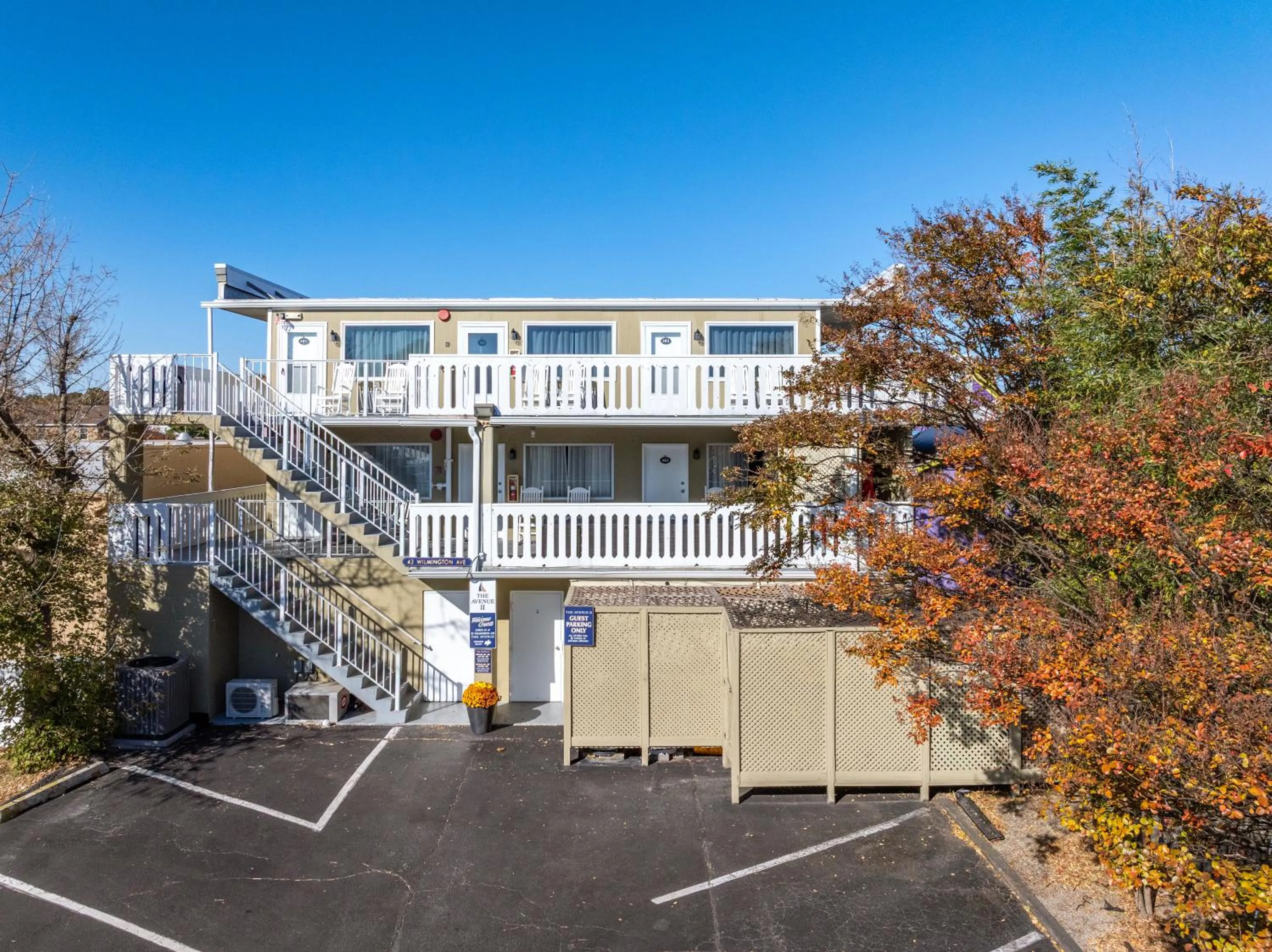 Property building in Avenue Inn & Spa