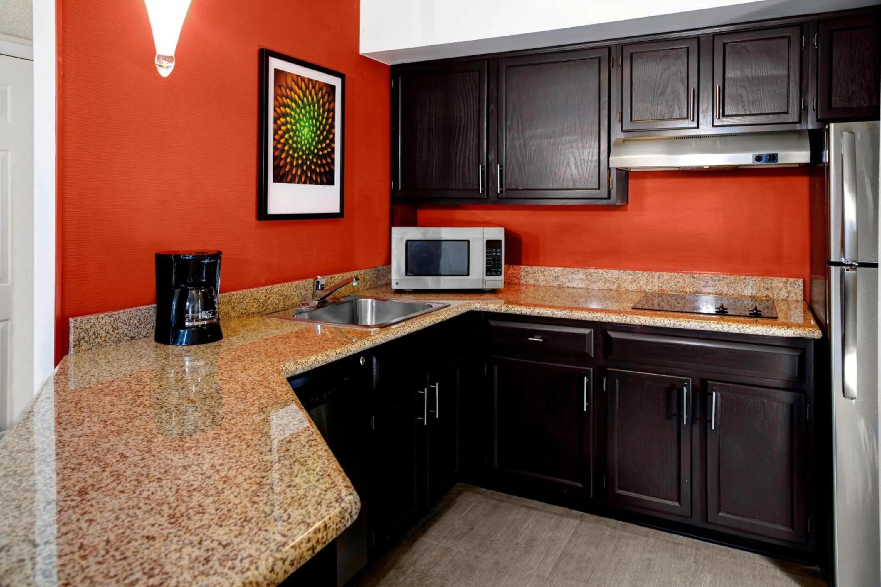 Kitchen or kitchenette in Residence Inn by Marriott Cleveland Independence