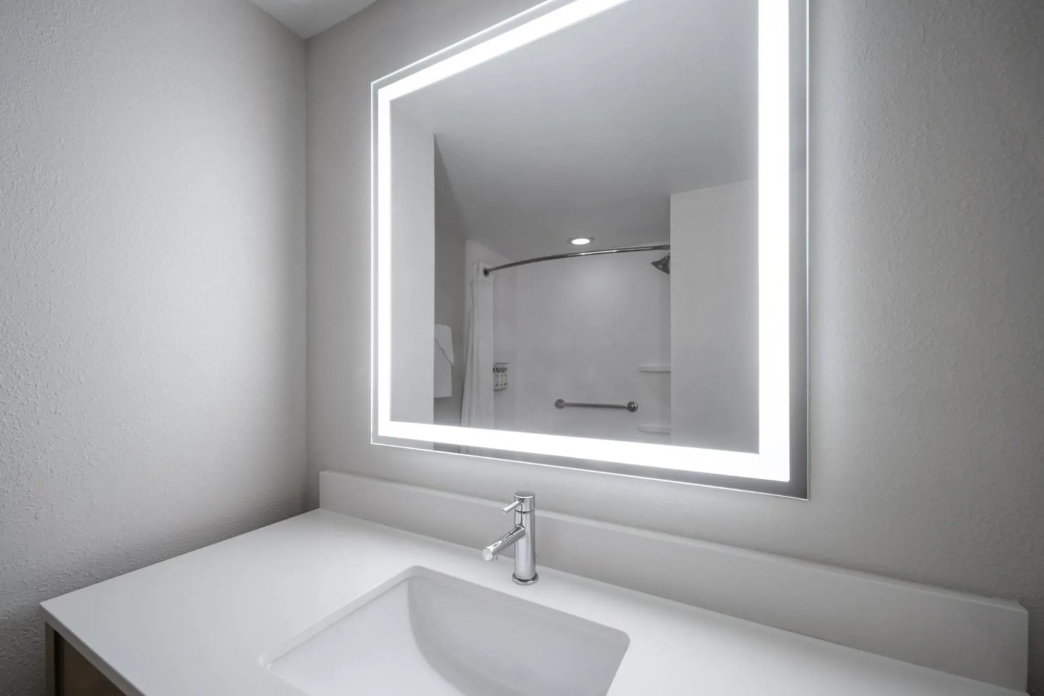 Bathroom in Holiday Inn Express Pembroke by IHG