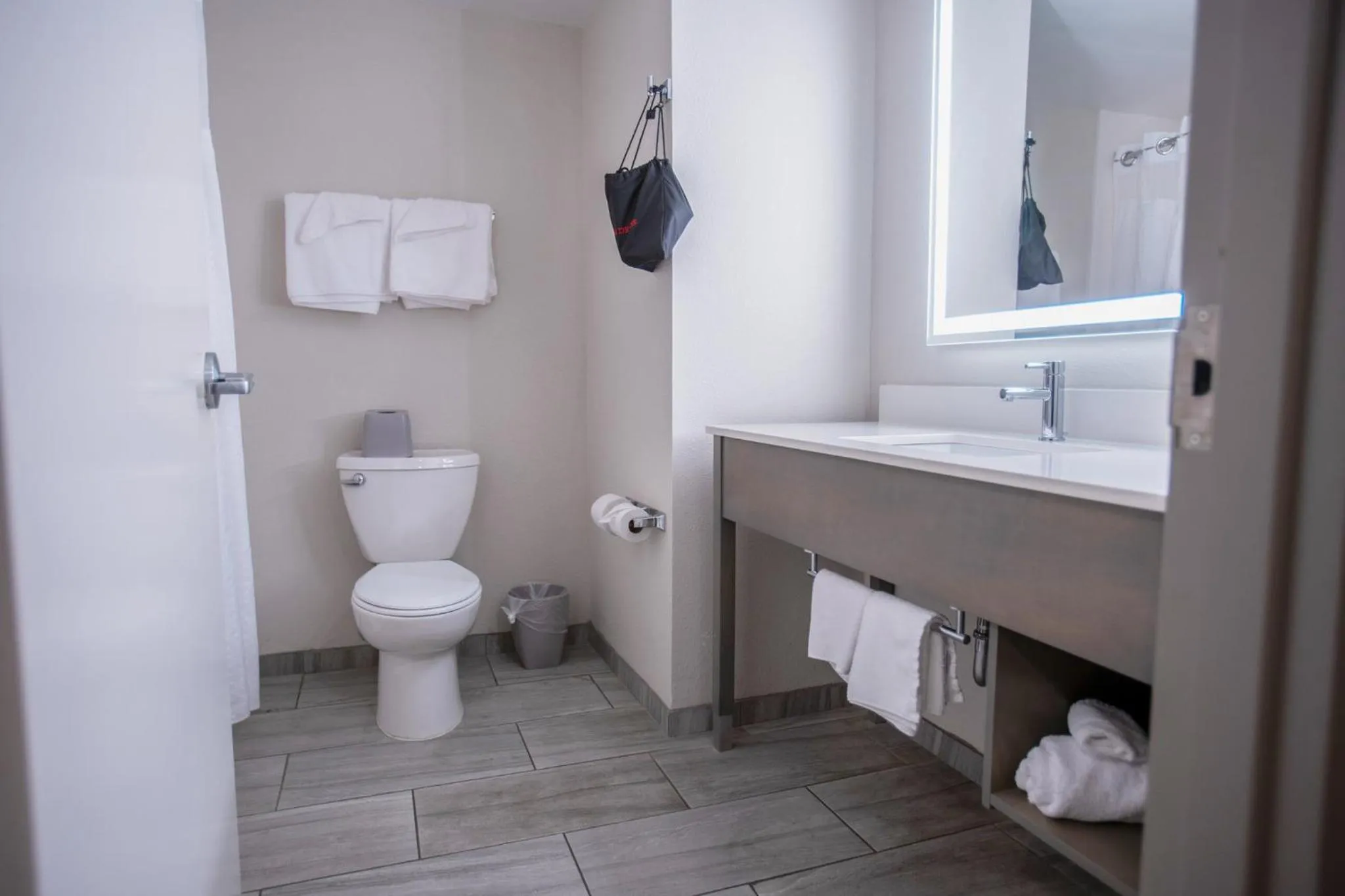 Bathroom in Holiday Inn Express Pembroke by IHG