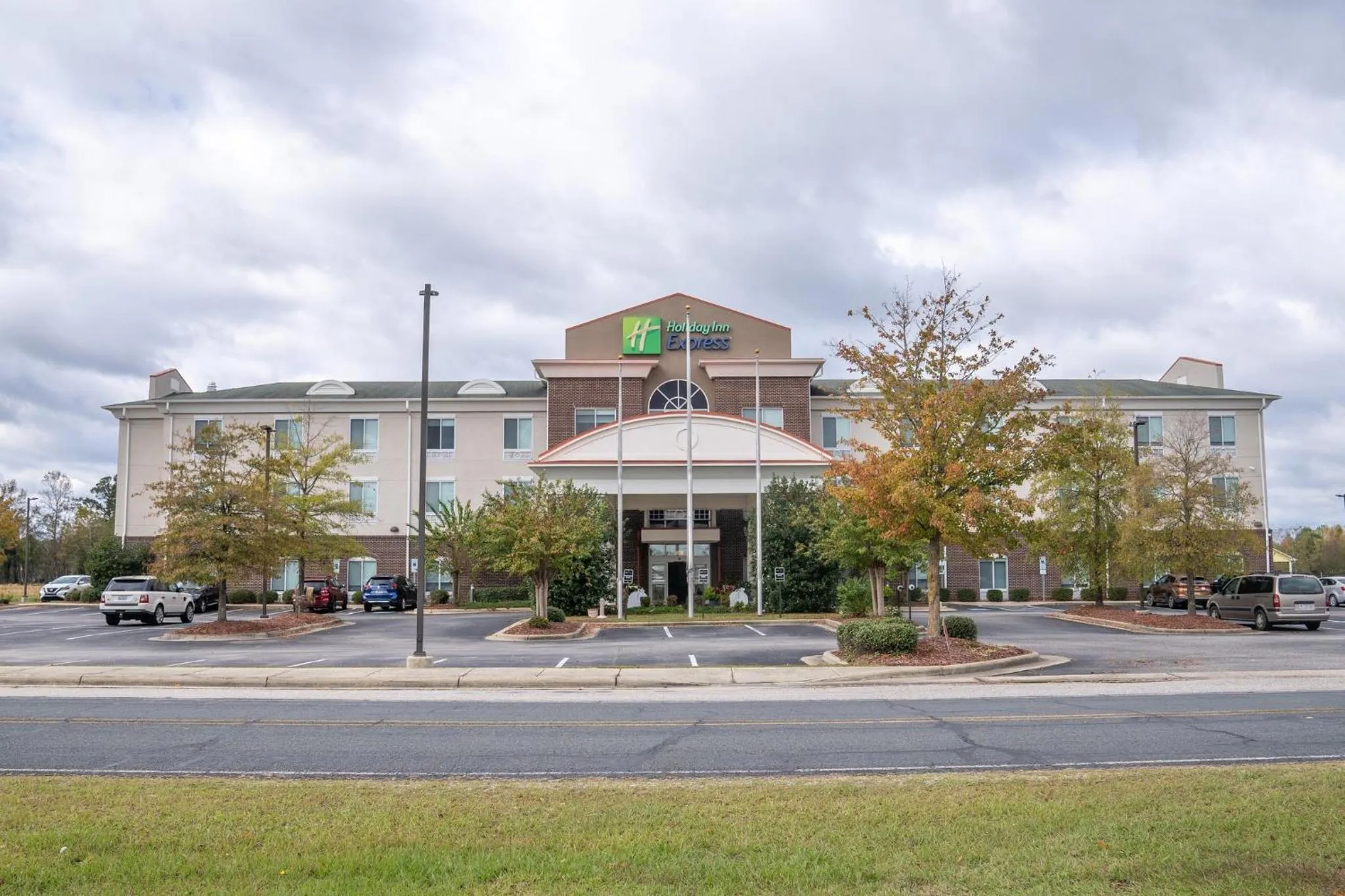 Property building in Holiday Inn Express Pembroke by IHG