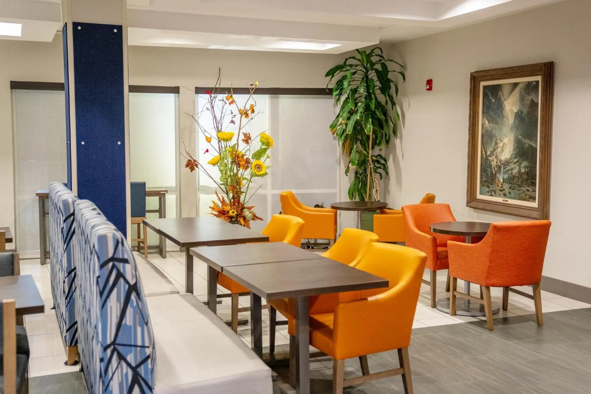 Breakfast in Holiday Inn Express Pembroke by IHG