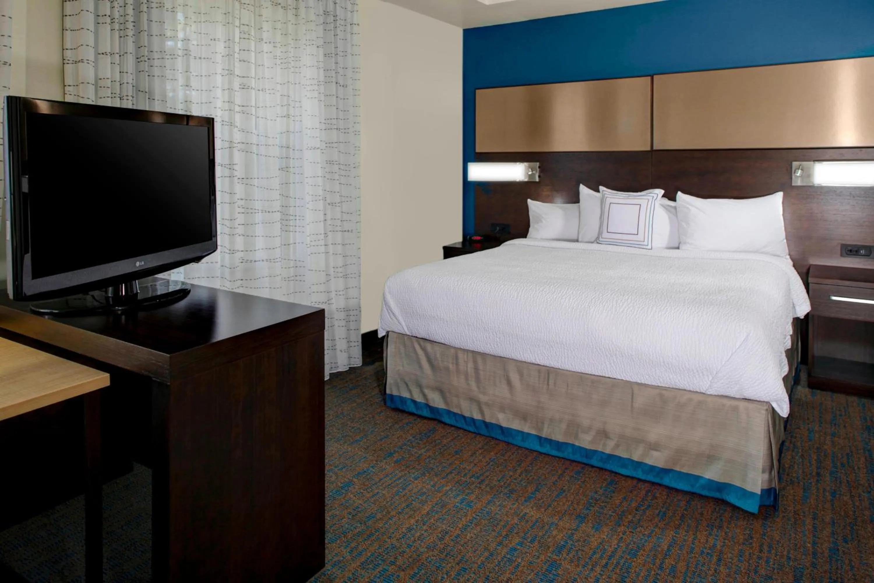 Photo of the whole room, Bed in Residence Inn by Marriott Cleveland Beachwood