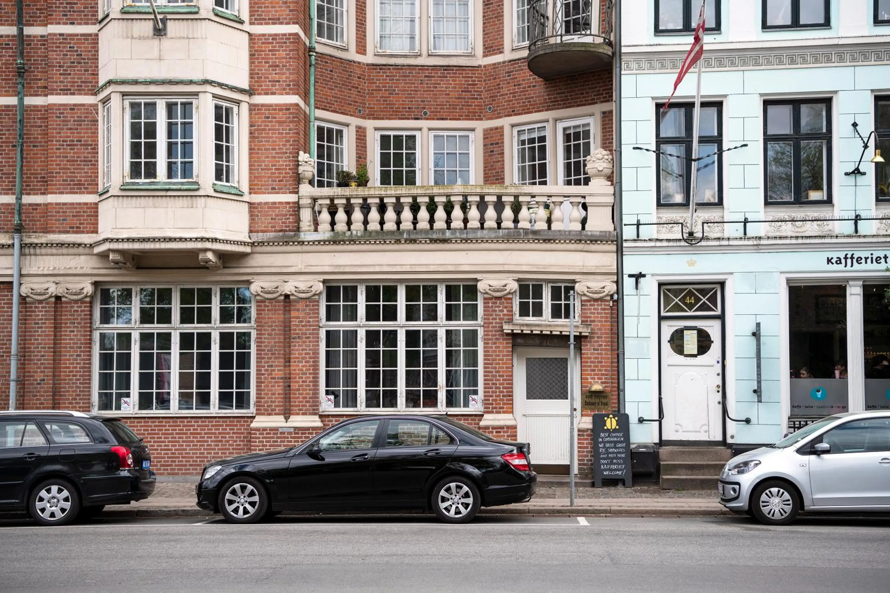 Property building in The Citadel Apartments by Daniel&Jacob's