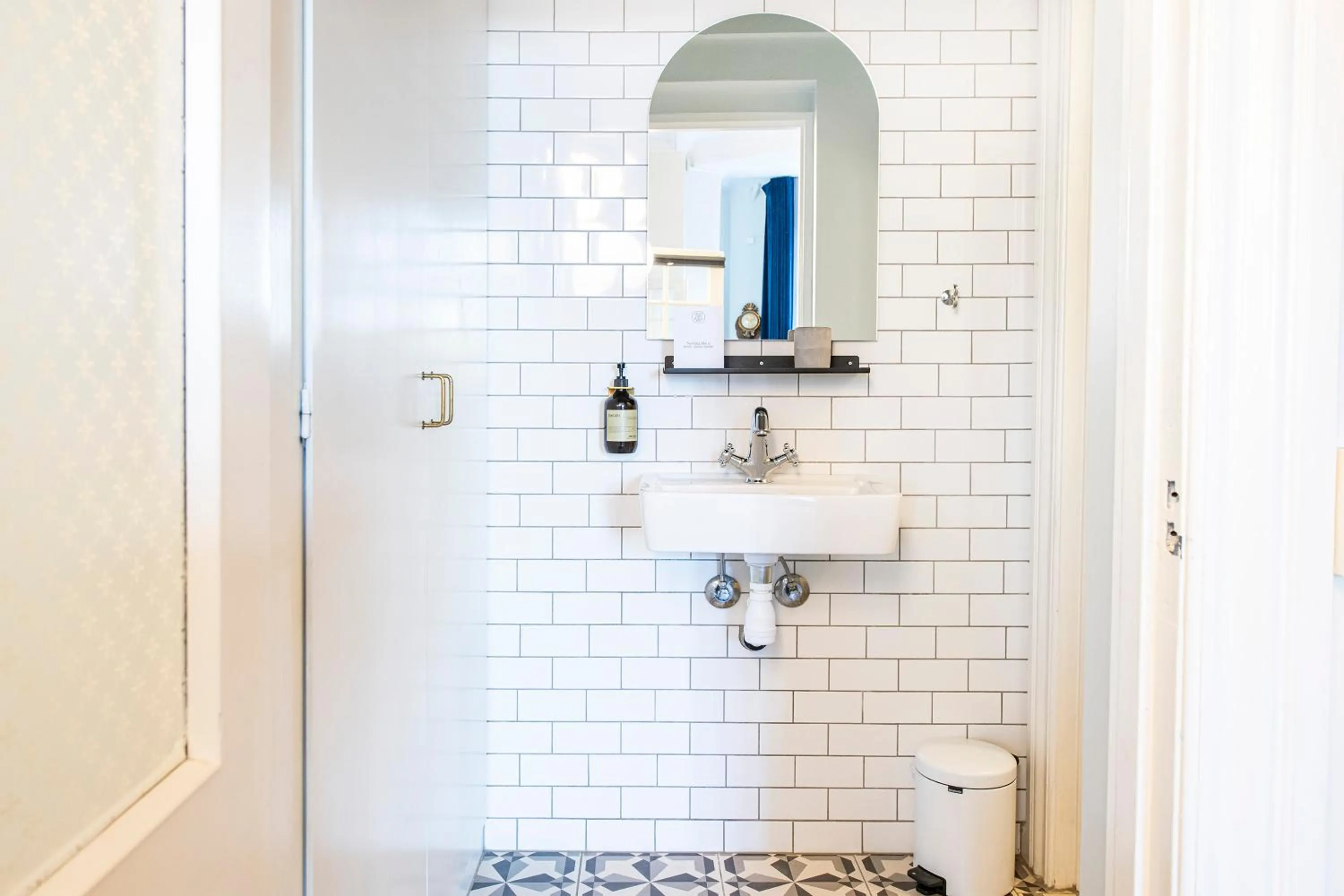 Bathroom in The Citadel Apartments by Daniel&Jacob's