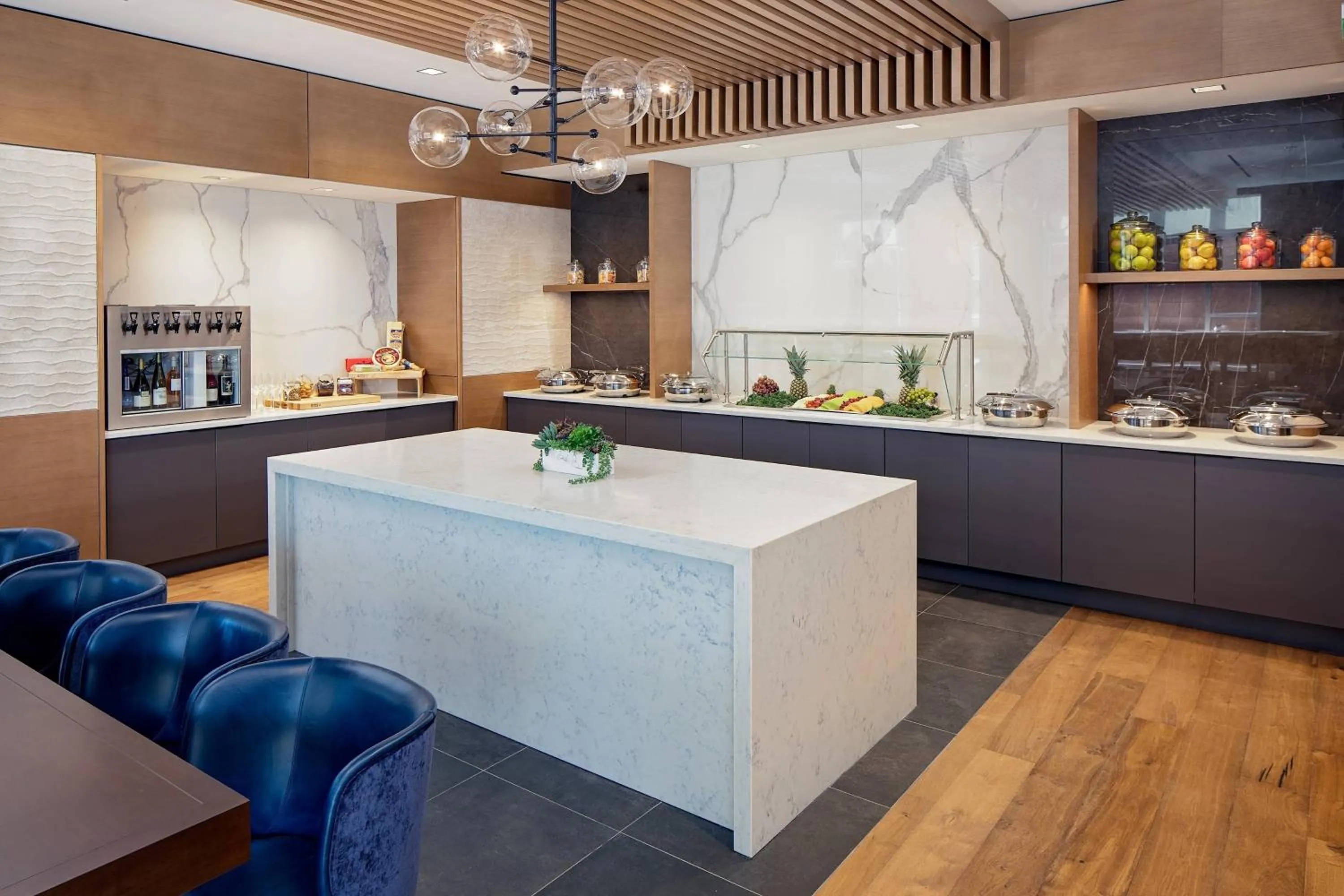 Lounge or bar in Cincinnati Marriott at RiverCenter