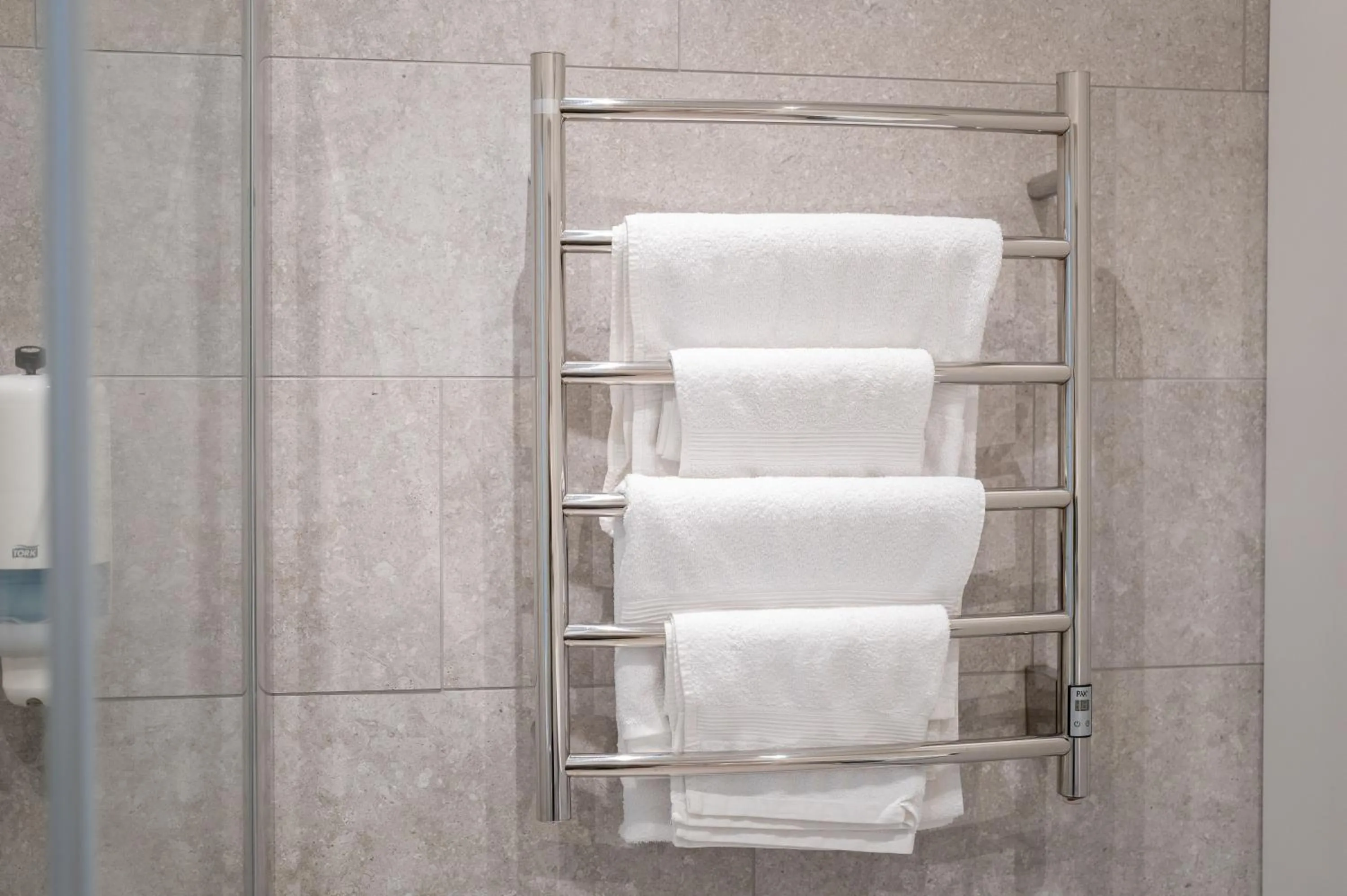 Bathroom in Easy Livin' Apartment Hotel