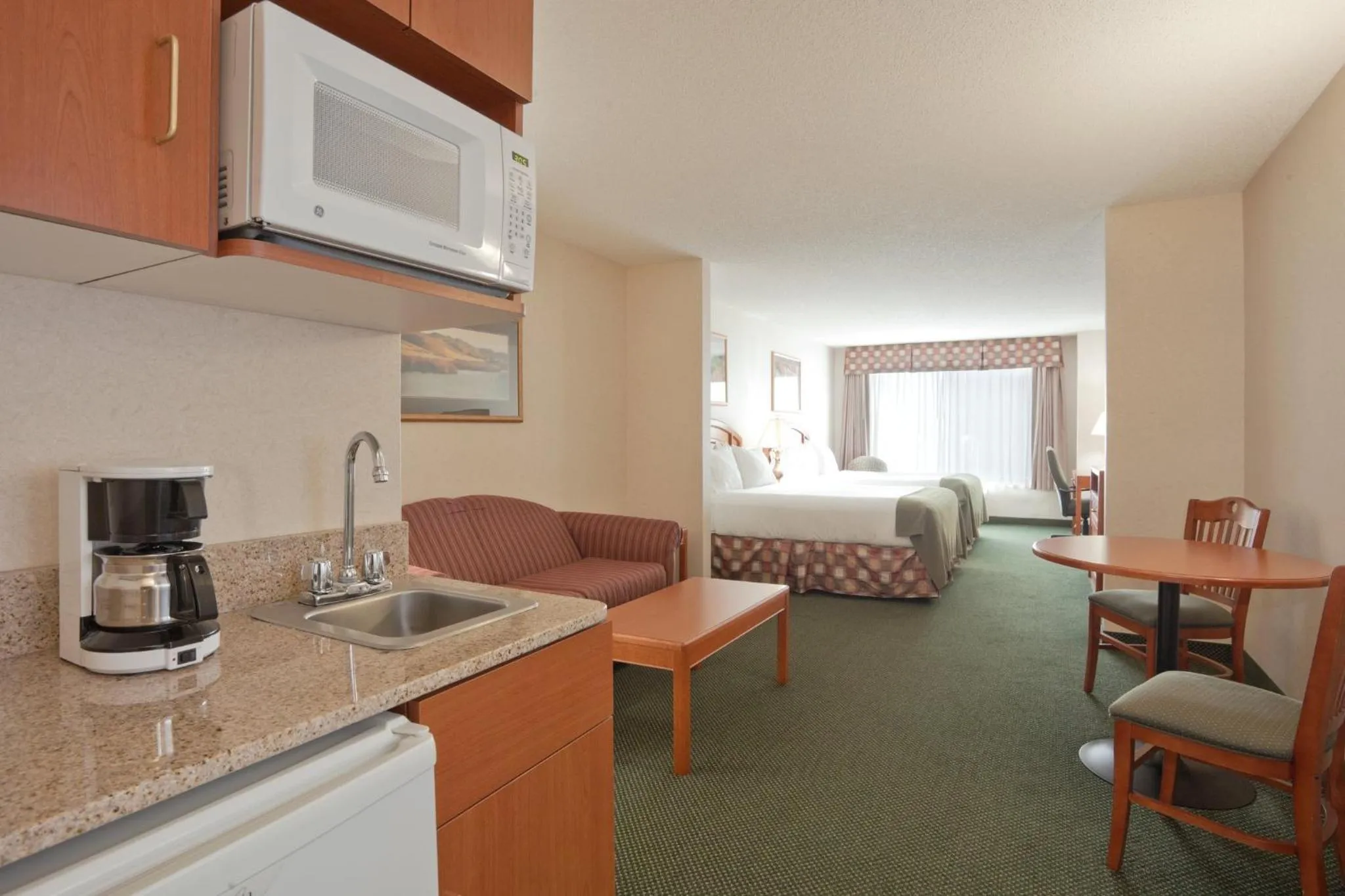 Photo of the whole room in Holiday Inn Express Hotel & Suites Bryan-Montpelier by IHG