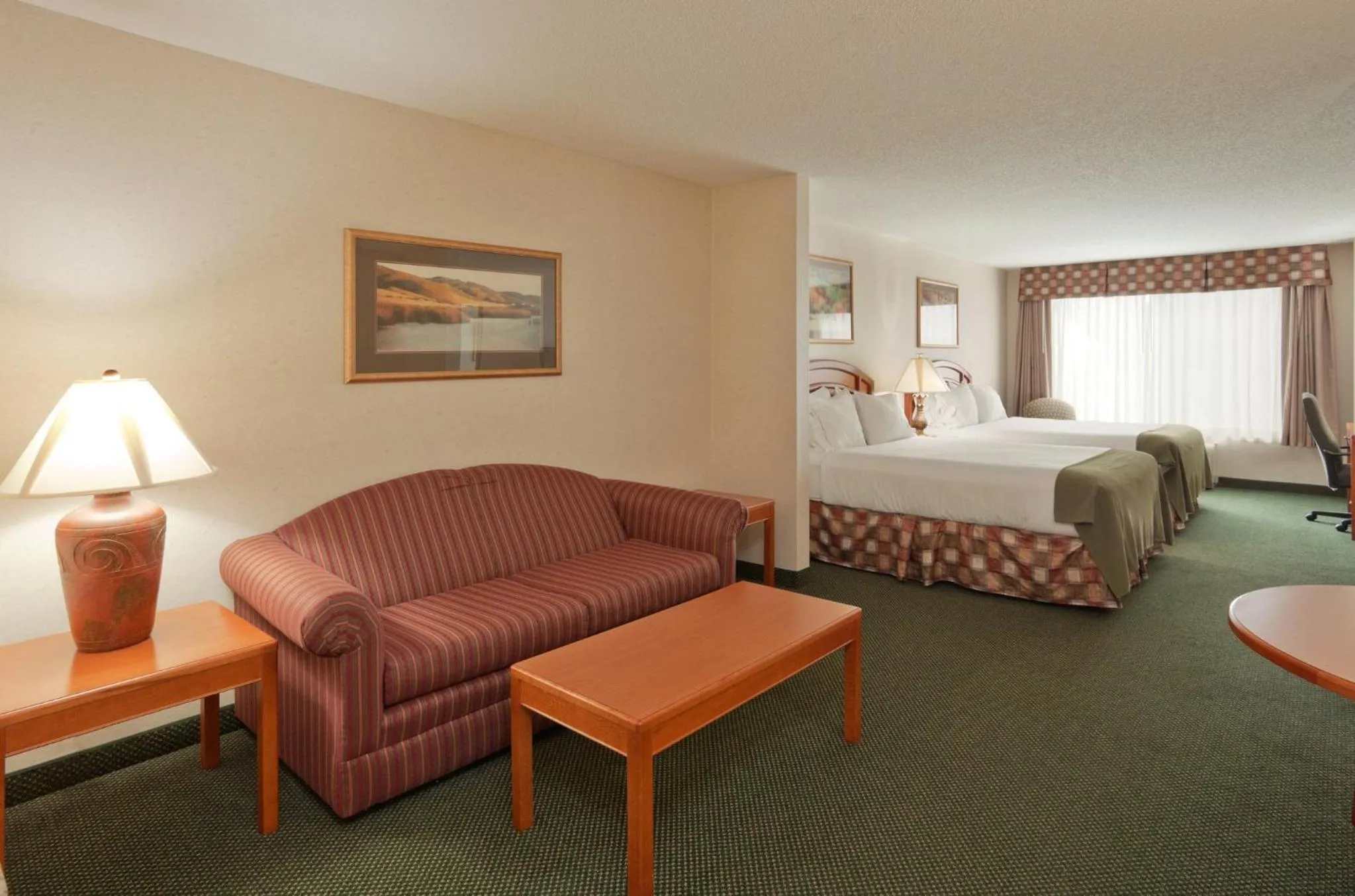 Photo of the whole room, Bed in Holiday Inn Express Hotel & Suites Bryan-Montpelier by IHG
