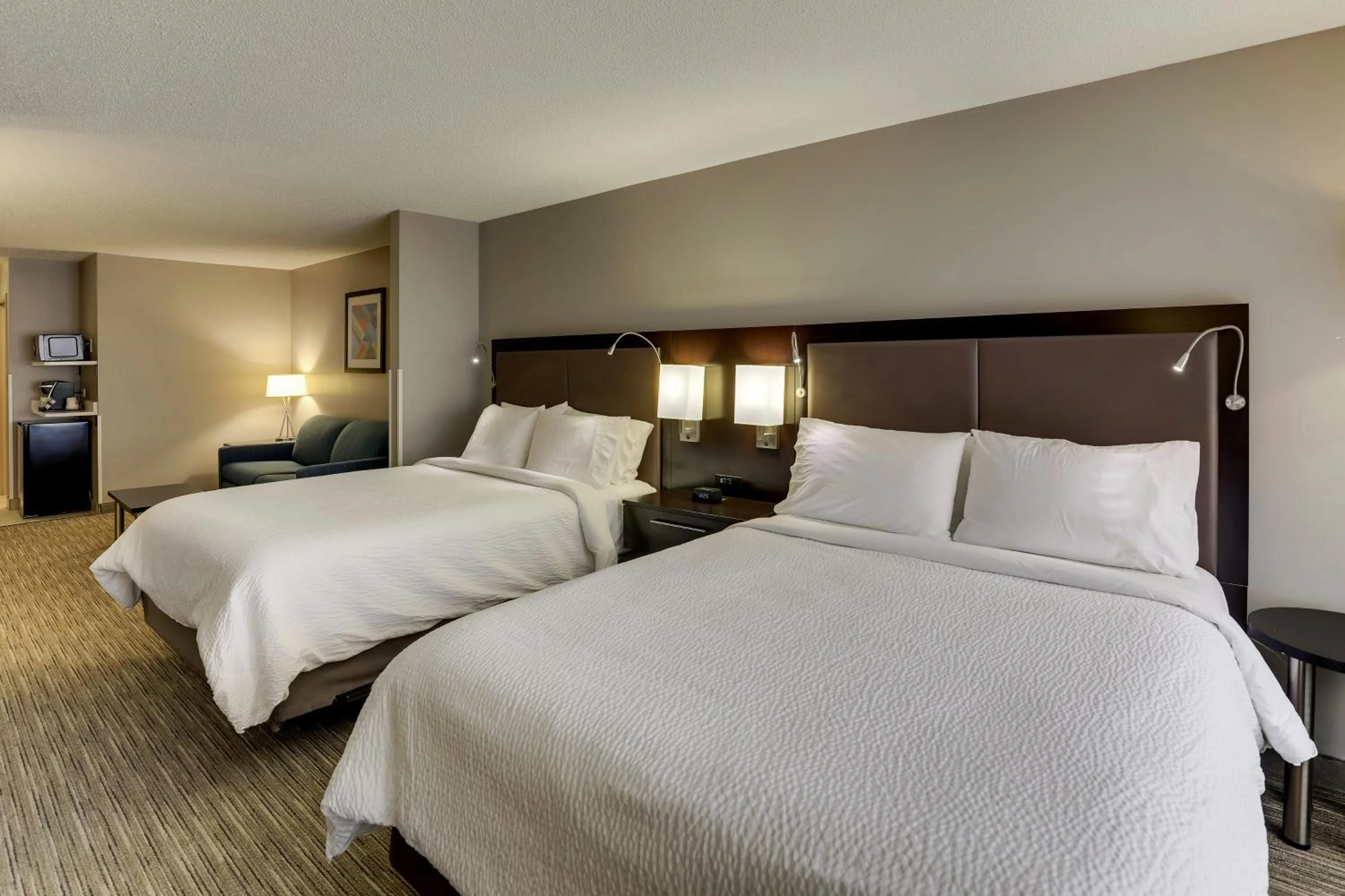 Bed in Holiday Inn Express Hotel & Suites Bryan-Montpelier by IHG