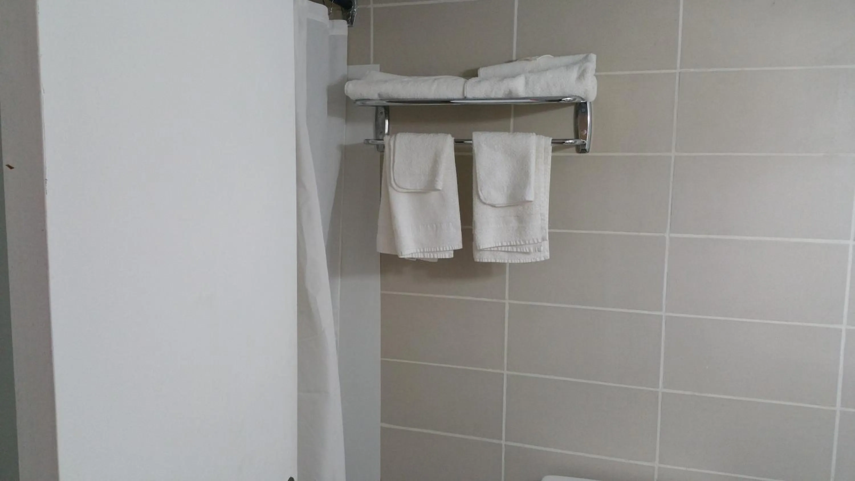 Bathroom in Riverview Motel