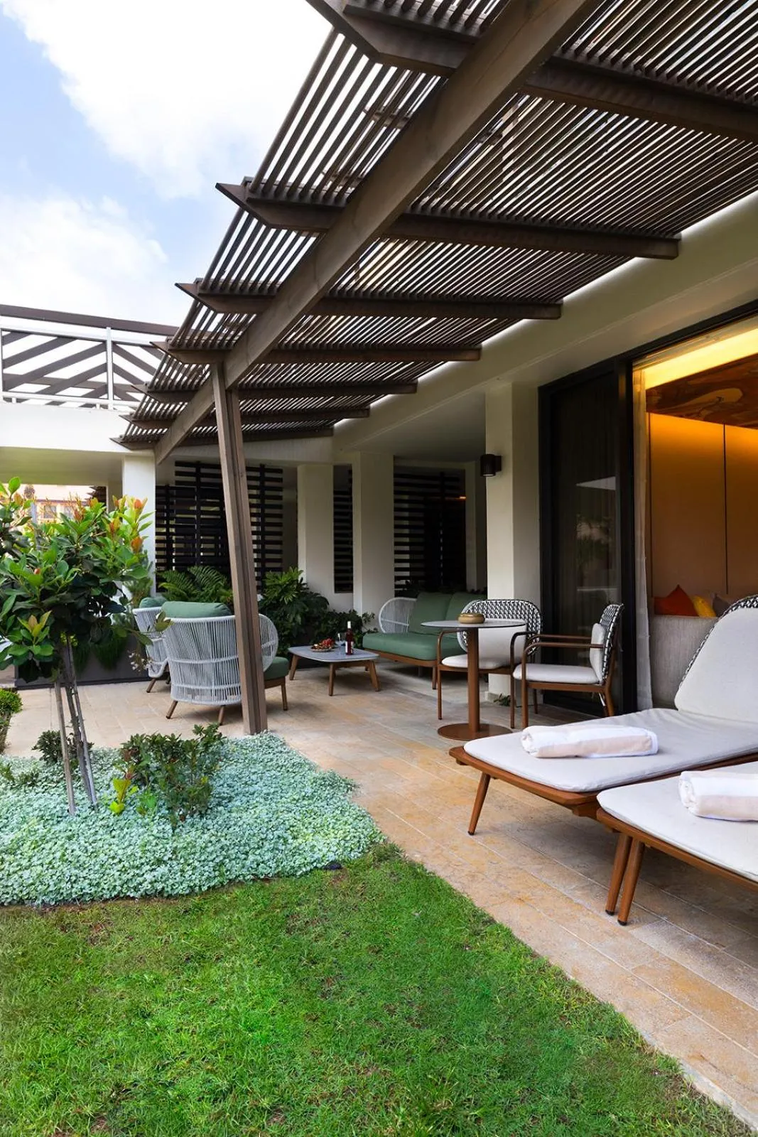 Dan Accadia Herzliya Hotel