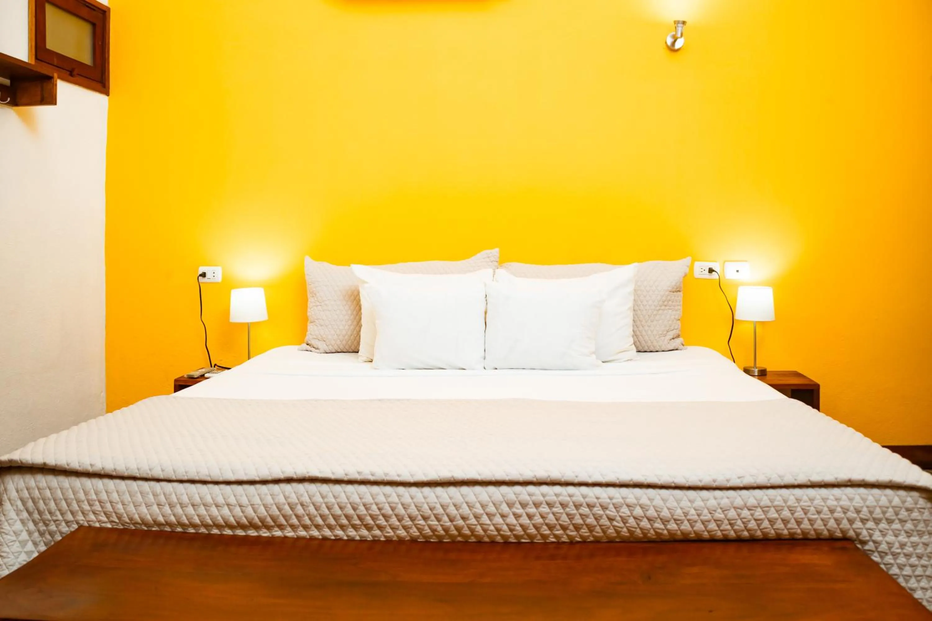 Bed in Hotel con Corazón Granada