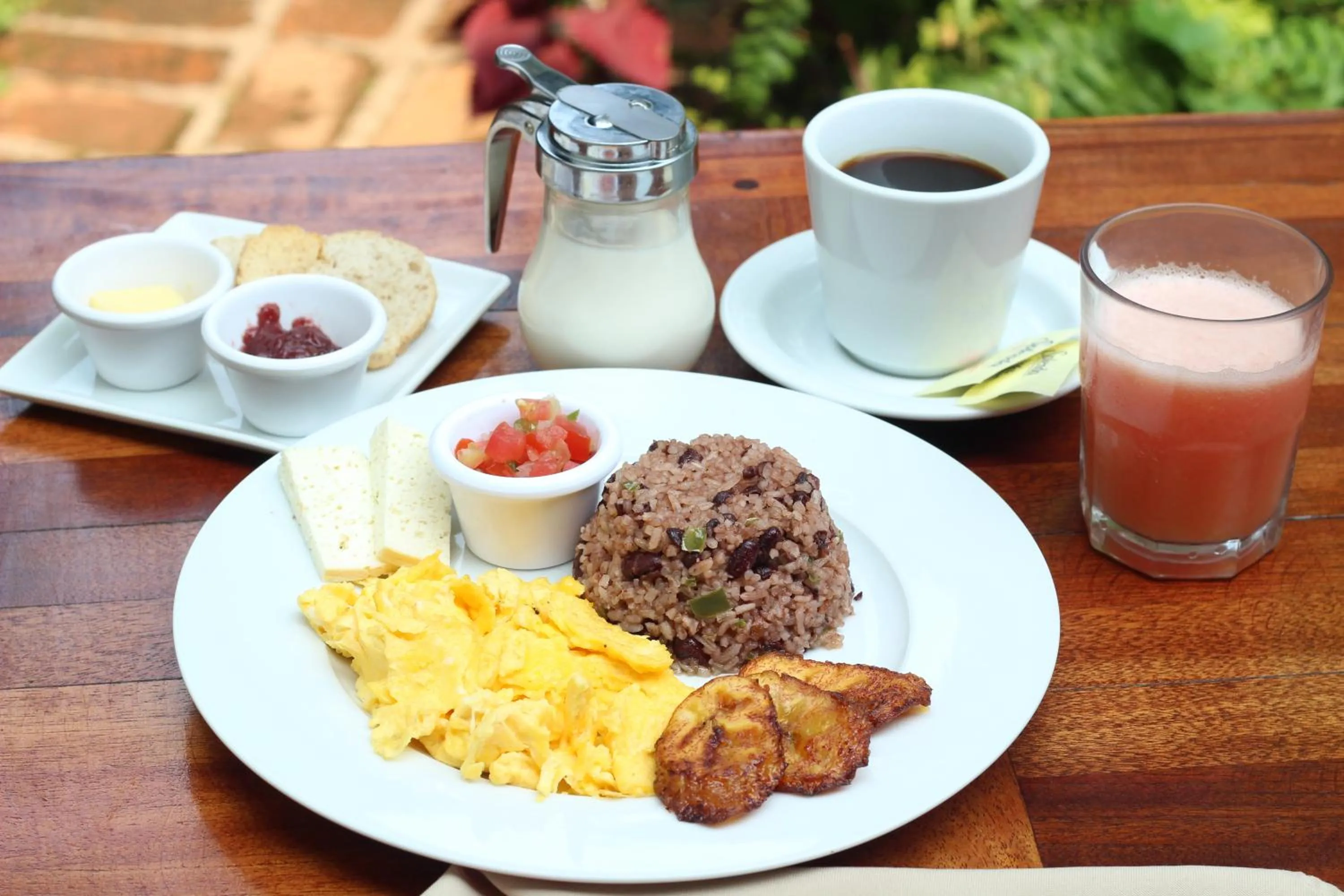 Breakfast in Hotel con Corazón Granada