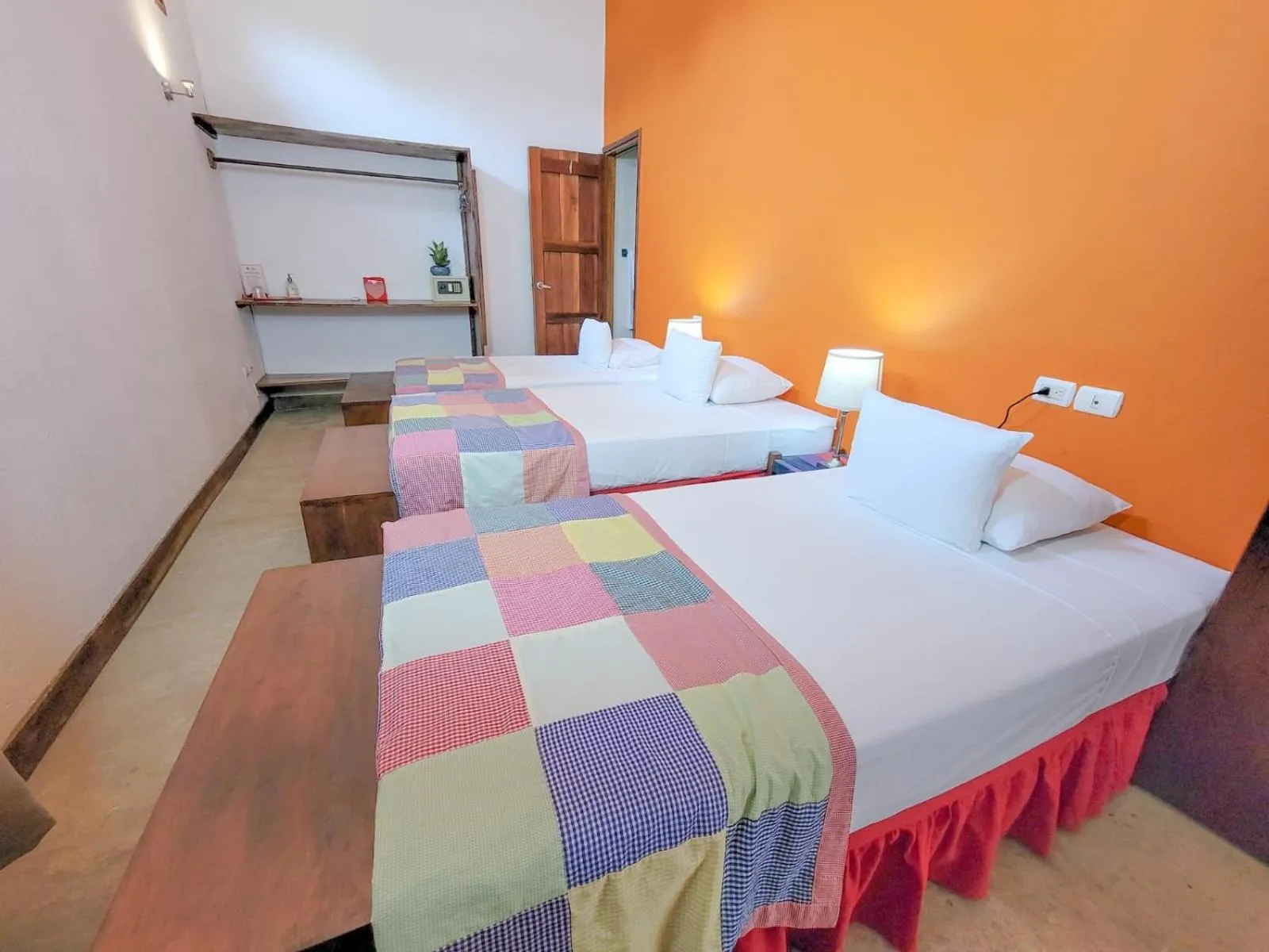 Bed in Hotel con Corazón Granada