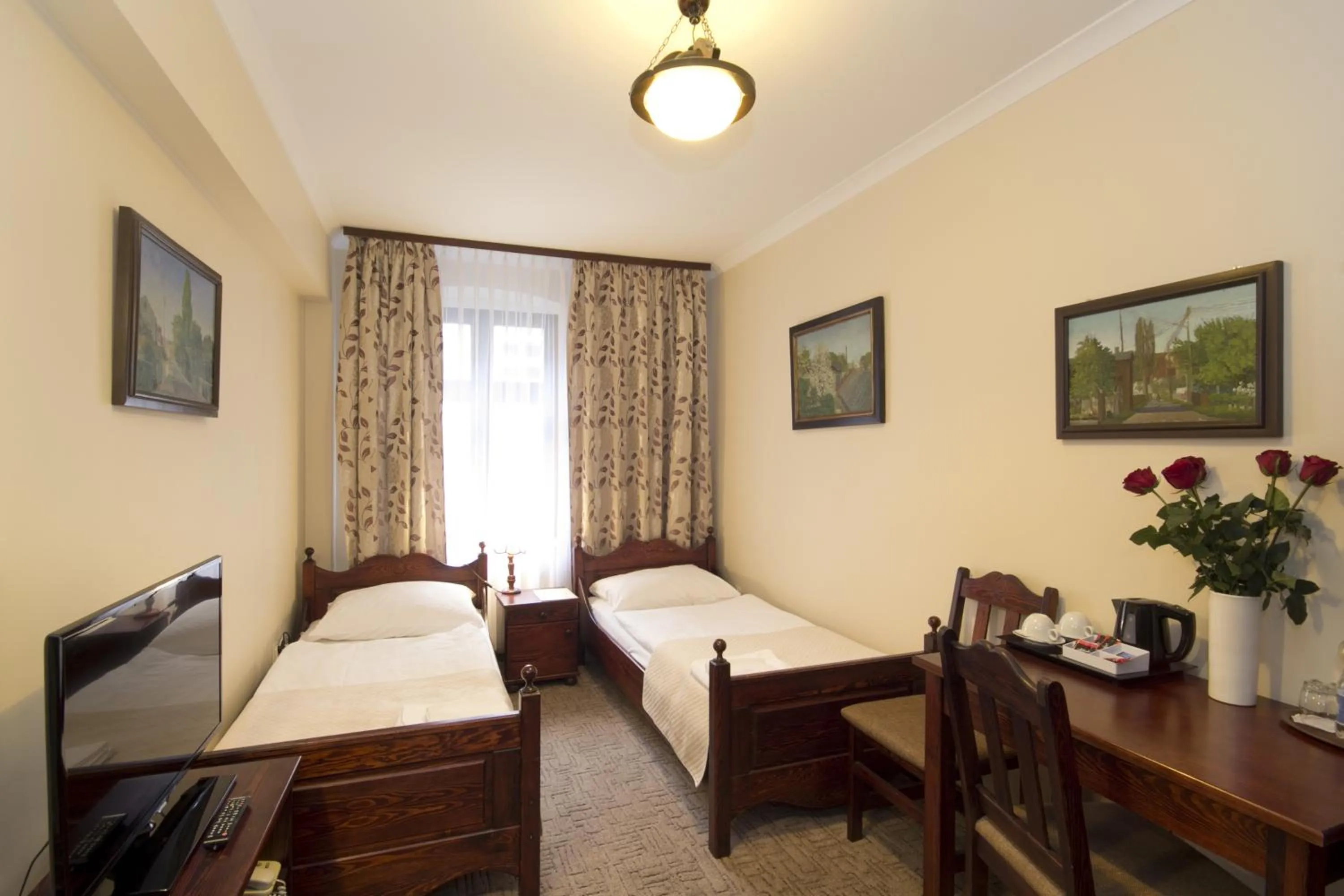 Photo of the whole room, Bed in Hotel Retman