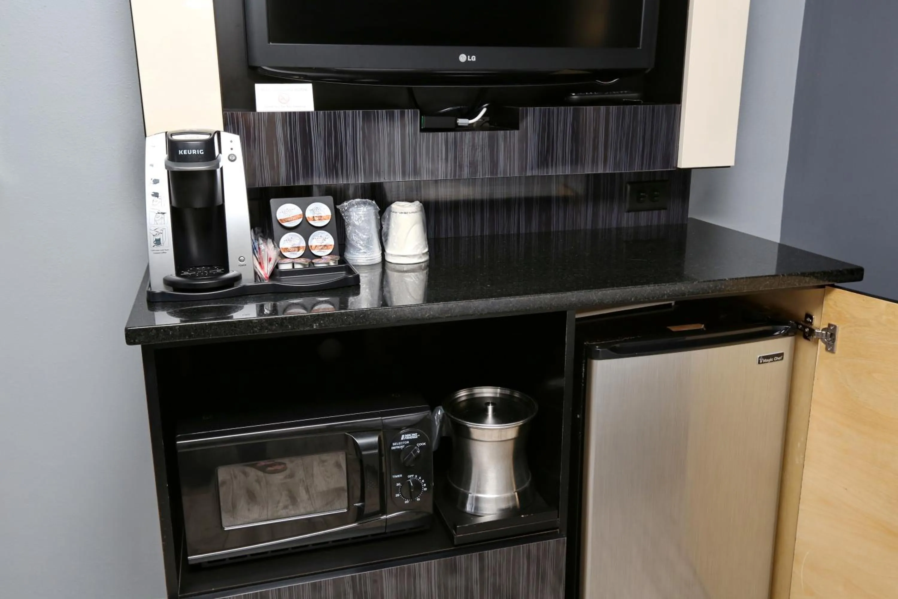 Coffee/tea facilities in Historic Waterfront Marion Motor Lodge in downtown St Augustine