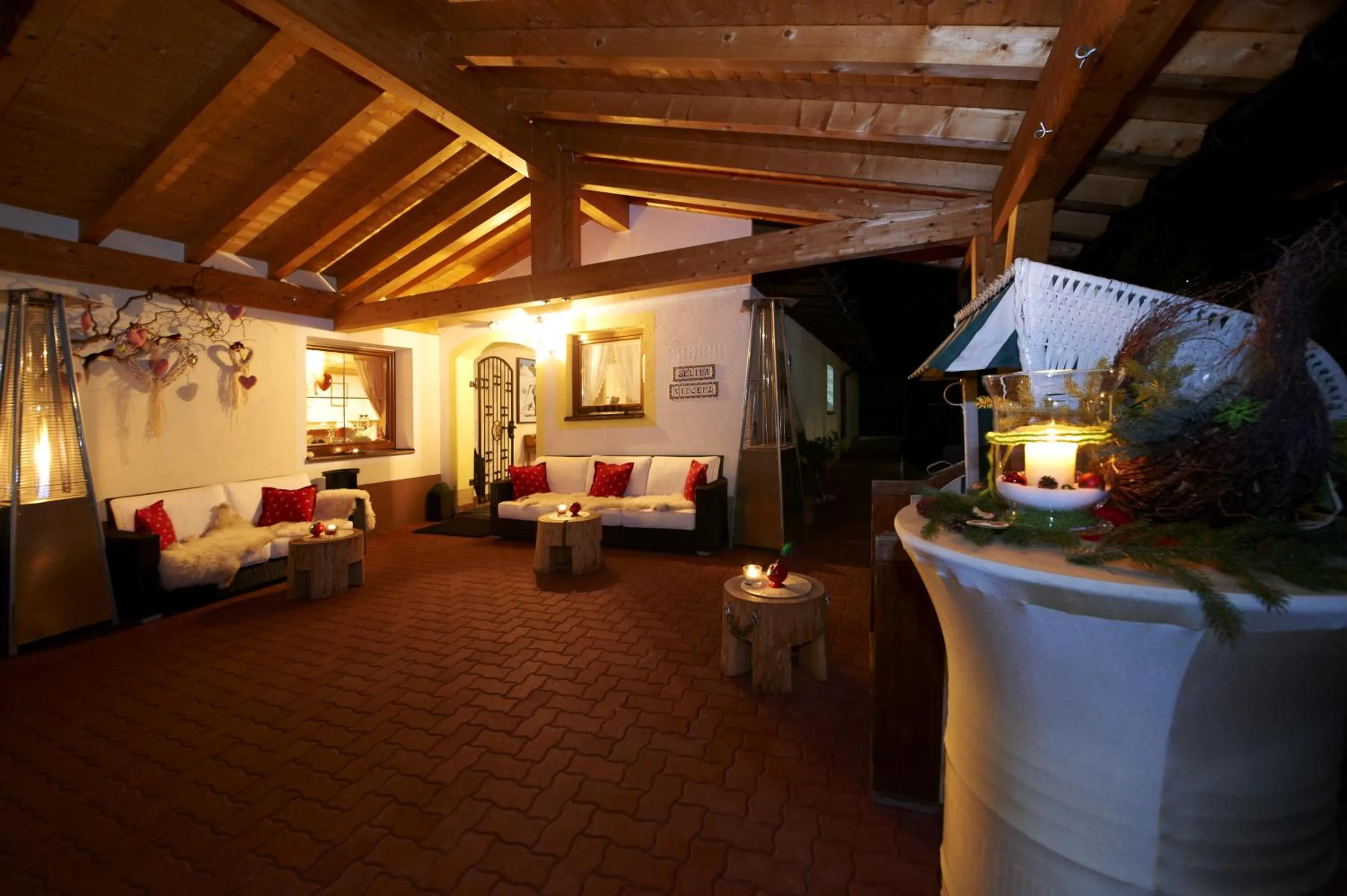 Property building, Bed in Hotel Garni Rauch