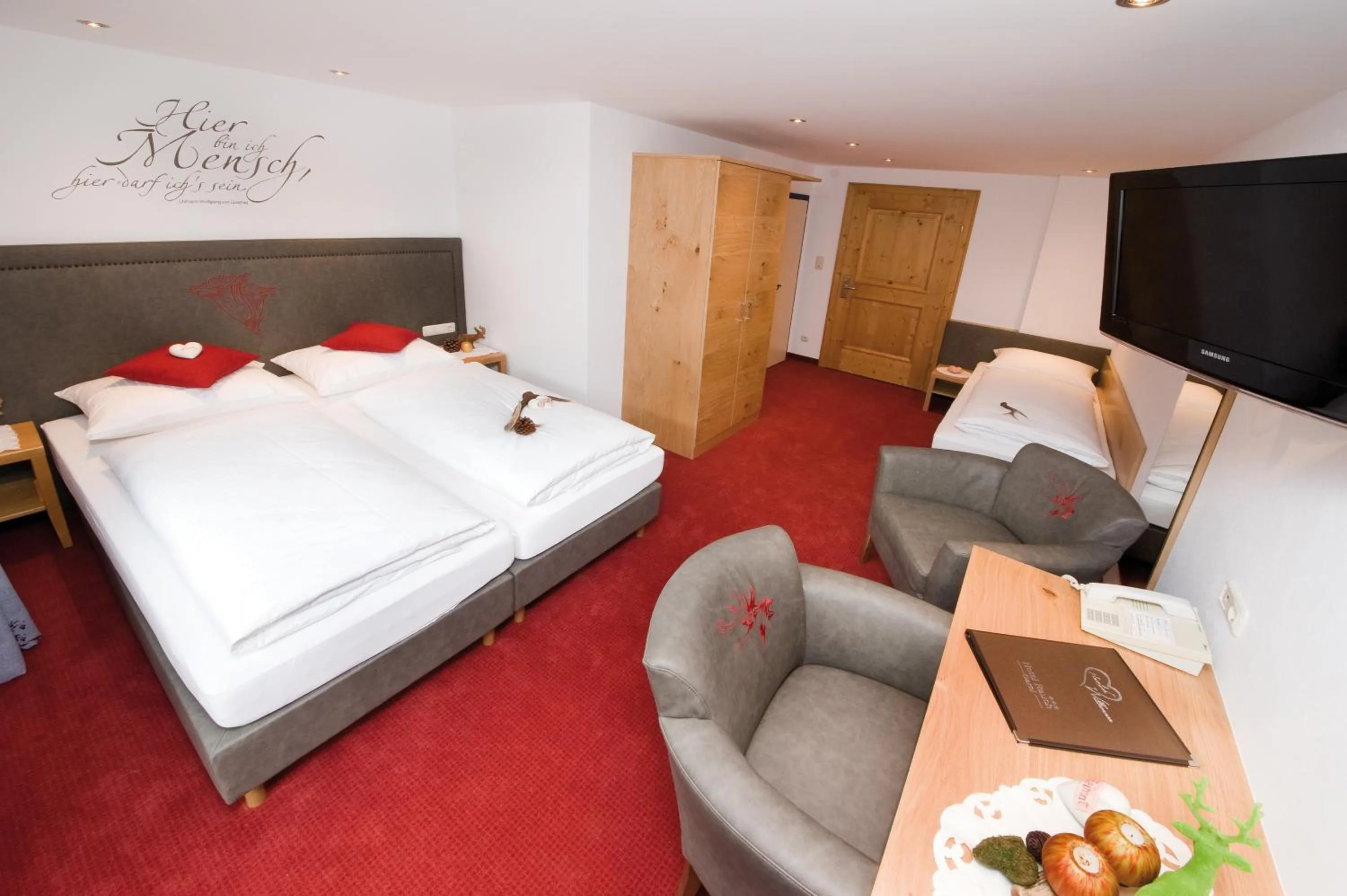 Photo of the whole room, Bed in Hotel Garni Rauch