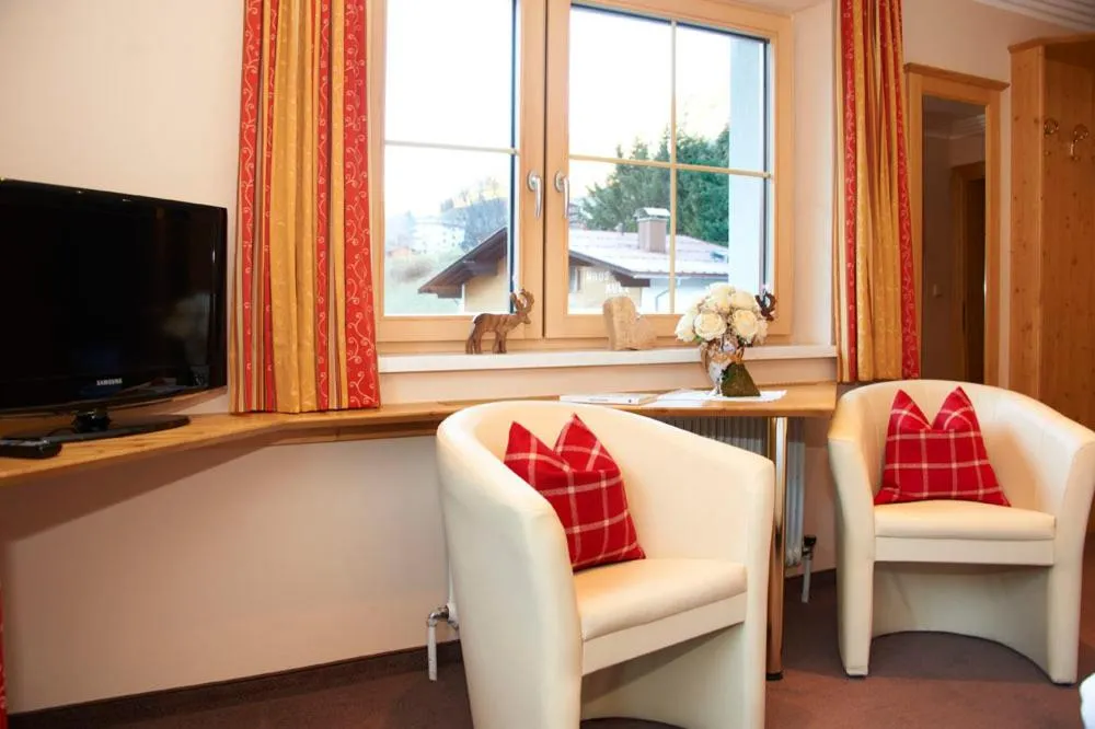 Seating area in Hotel Garni Rauch