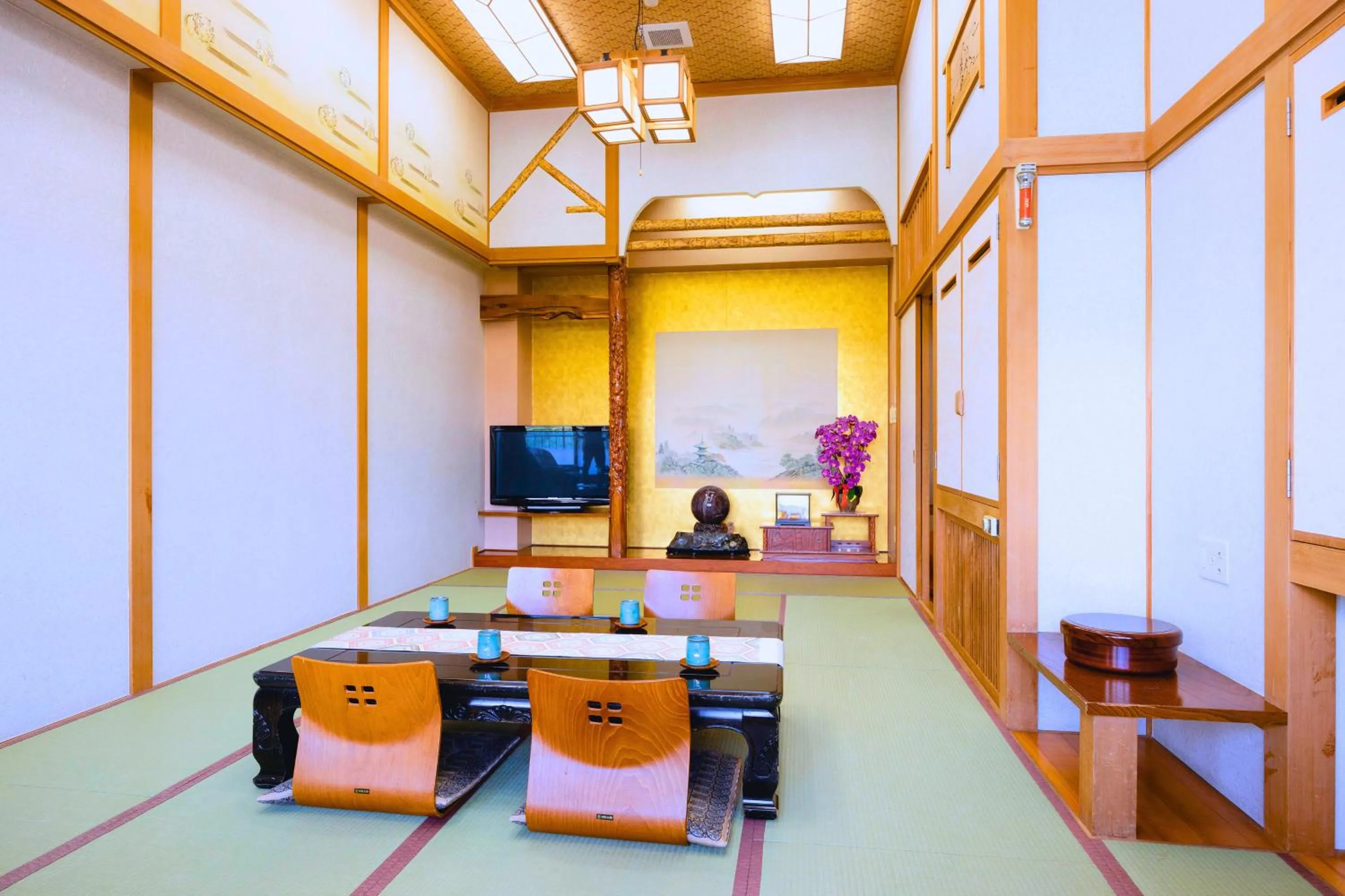 Photo of the whole room in Takasago Onsen