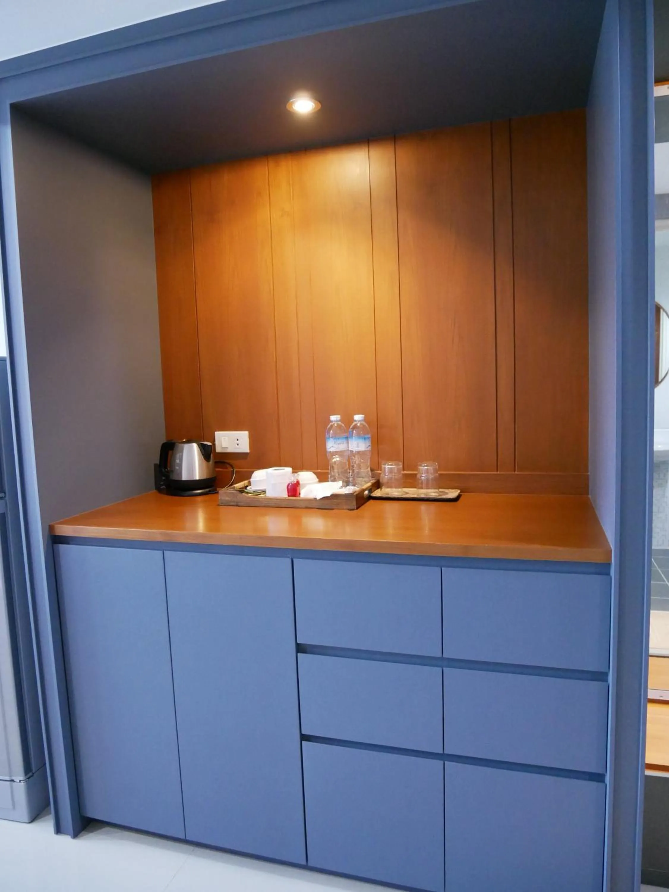 Coffee/tea facilities in Room58