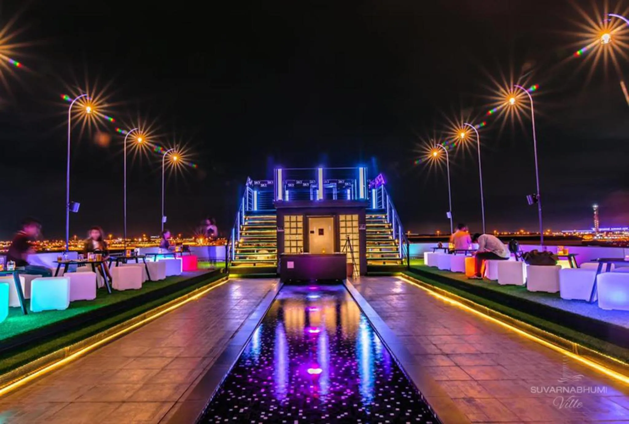 Restaurant/places to eat in Suvarnabhumi Ville Airport Hotel