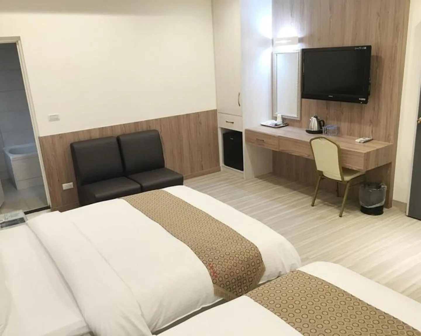 Bed in Chengdian Hotel