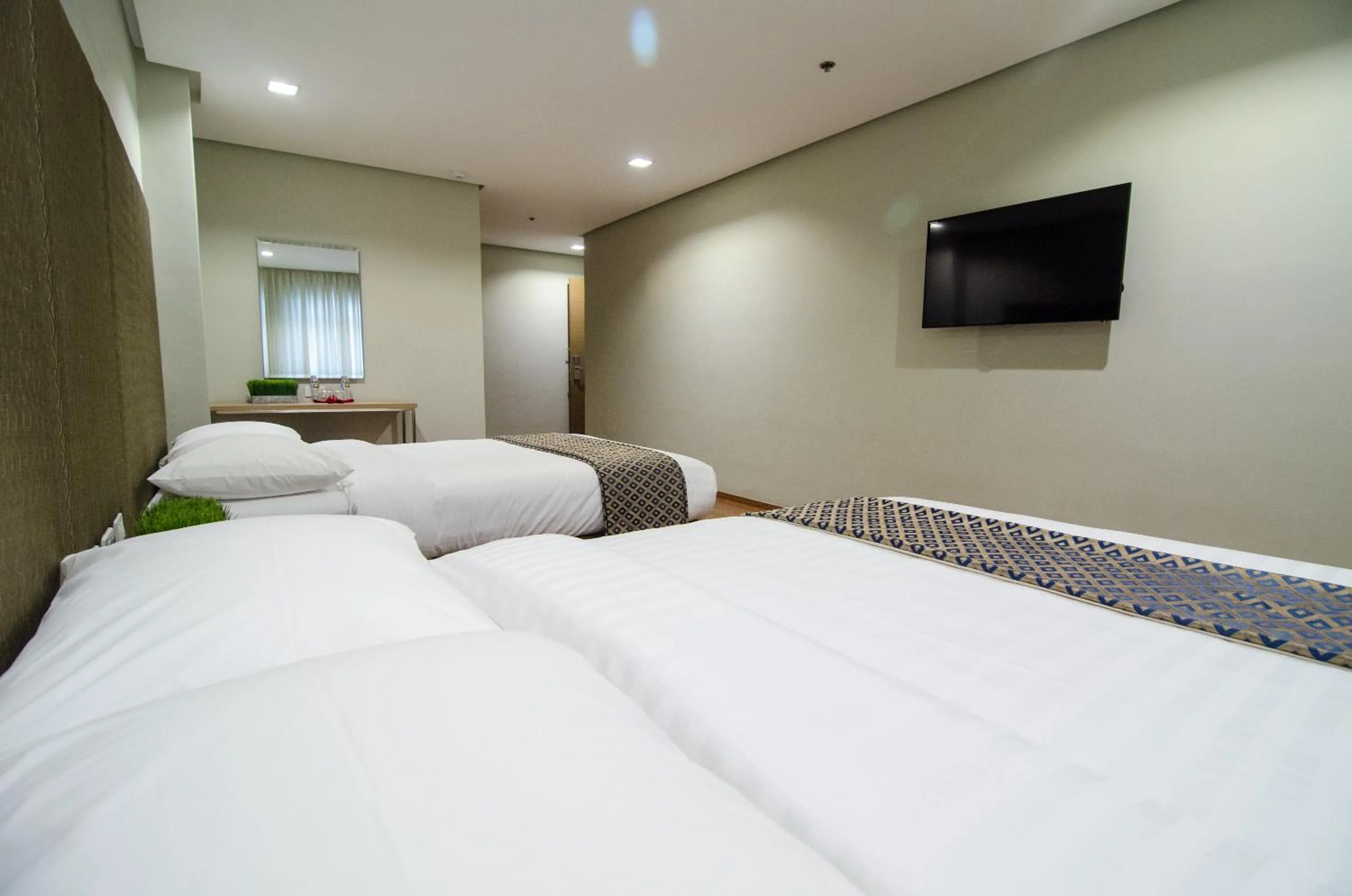 Bedroom, Bed in Madison Hotel PHL