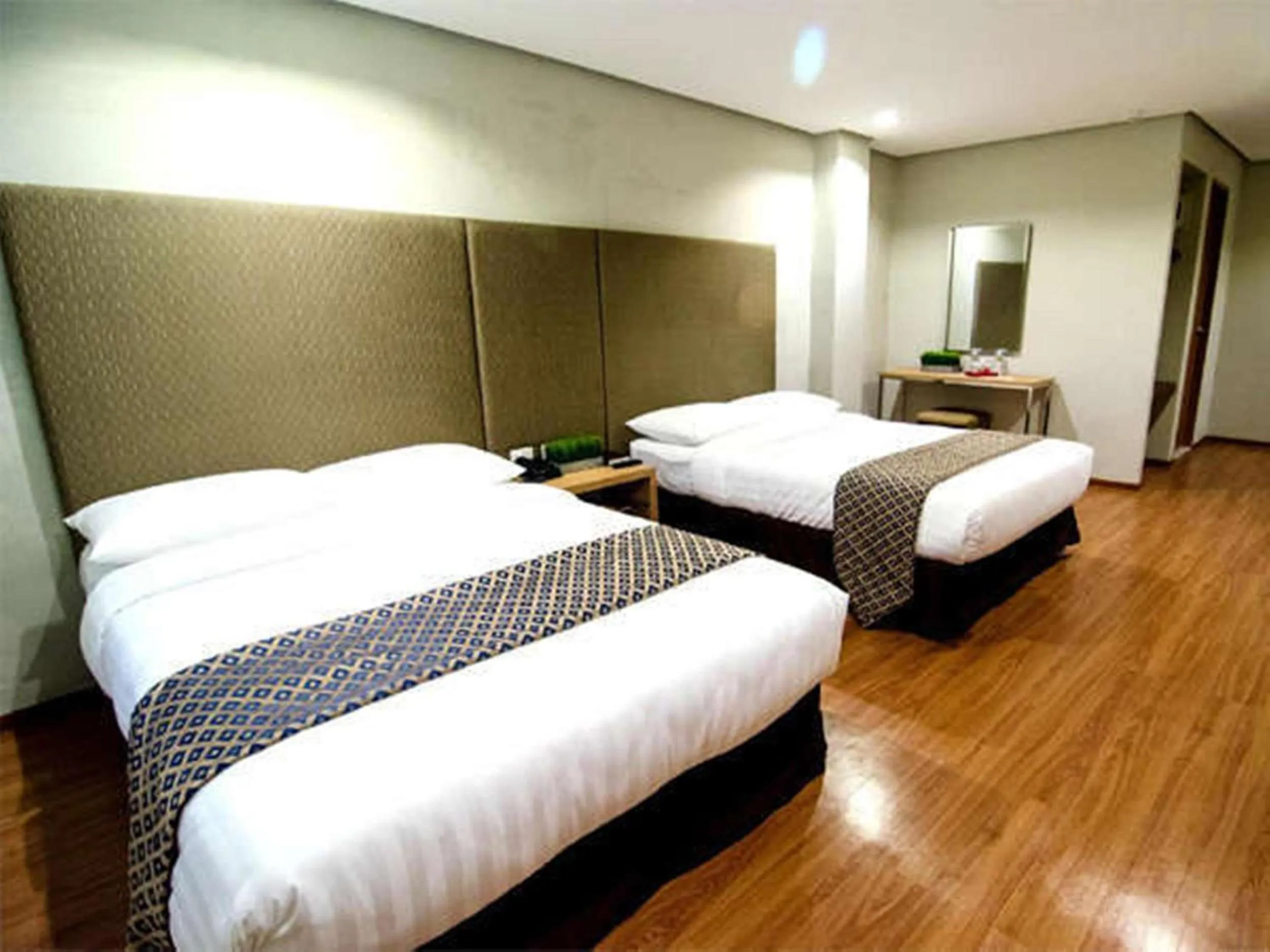 Bedroom, Bed in Madison Hotel PHL