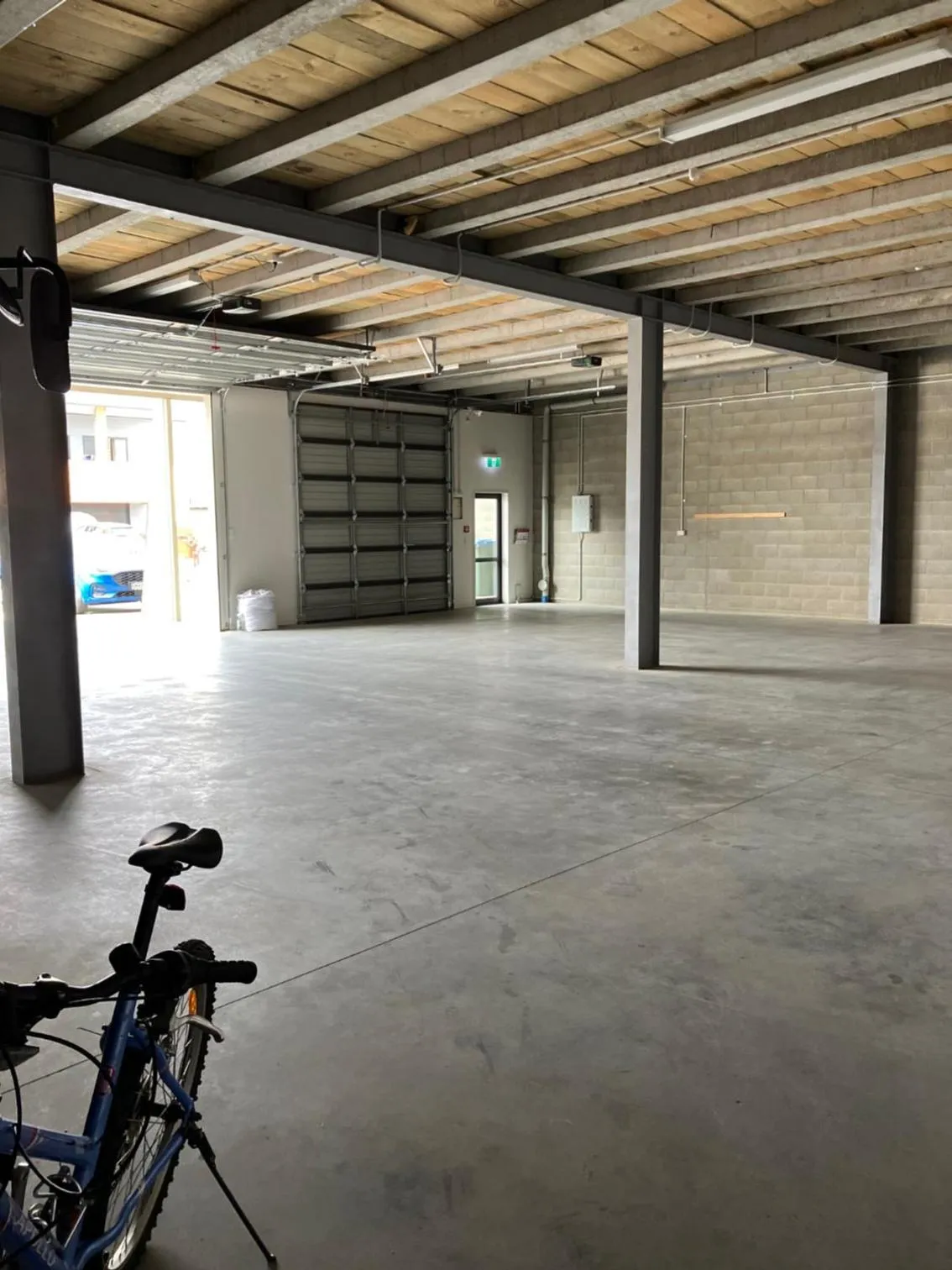 Parking in Falcon's Nest