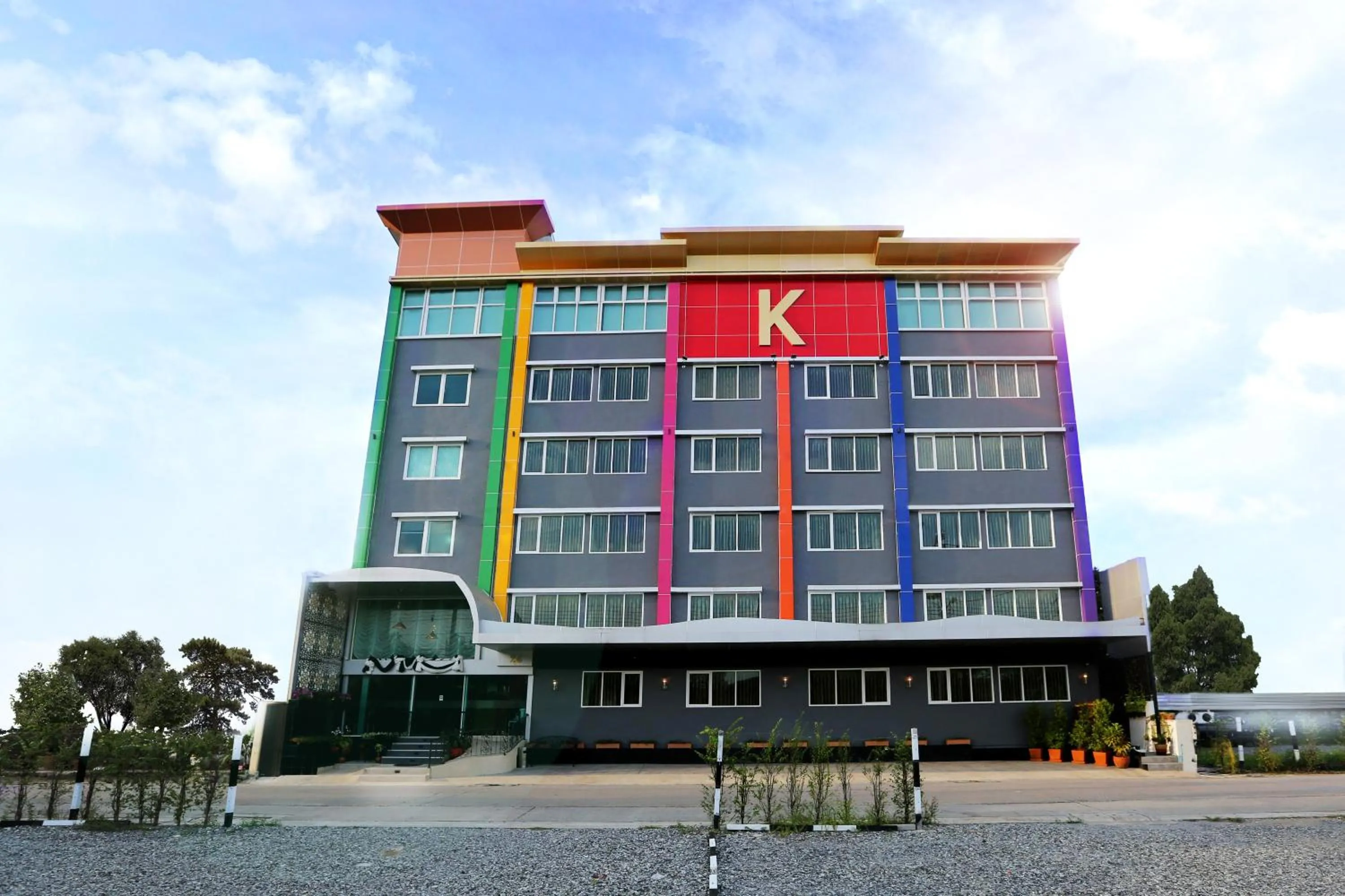 Off site in RoomQuest Suvarnabhumi Airport Romklao Soi 6