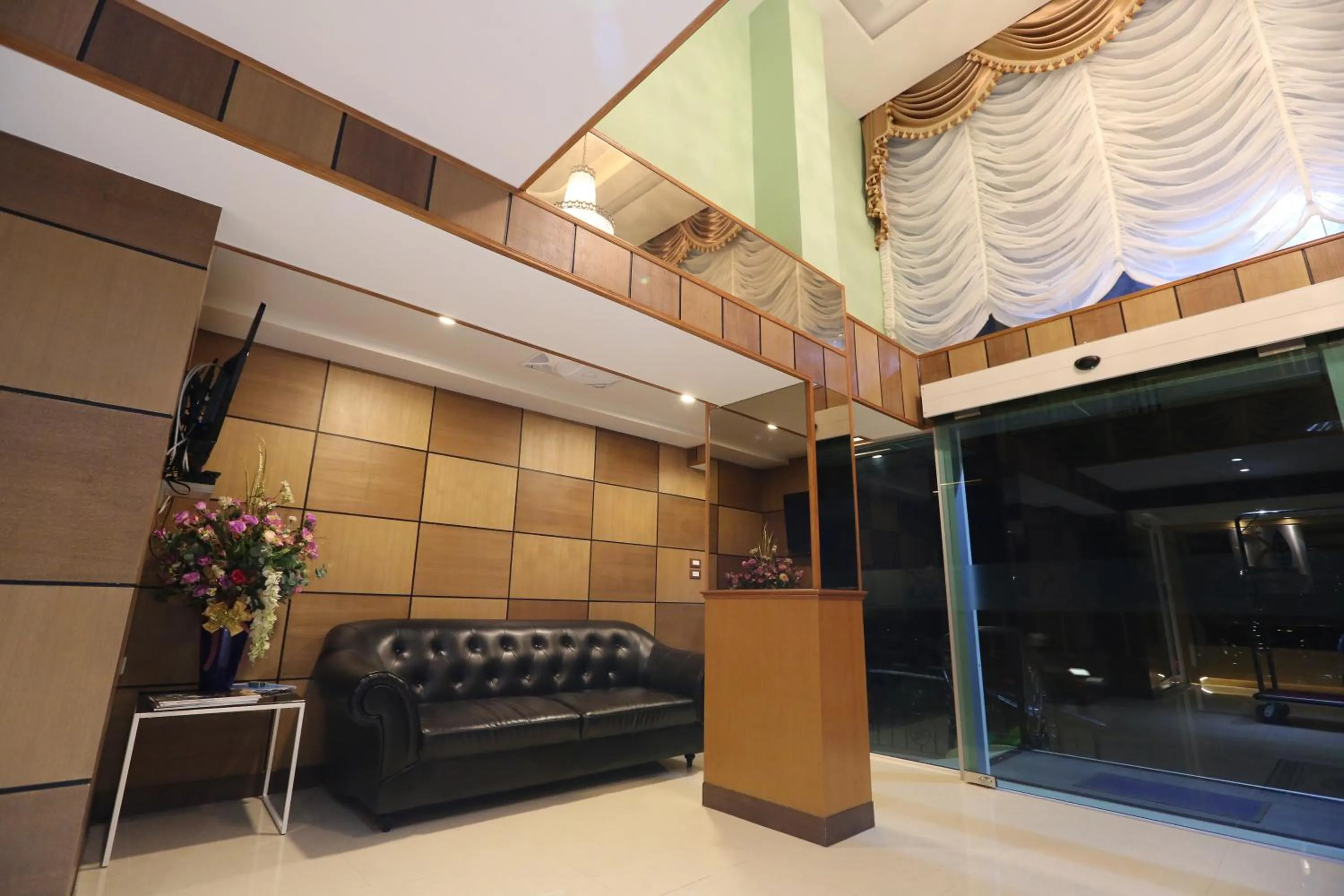 Facade/entrance in RoomQuest Suvarnabhumi Airport Romklao Soi 6