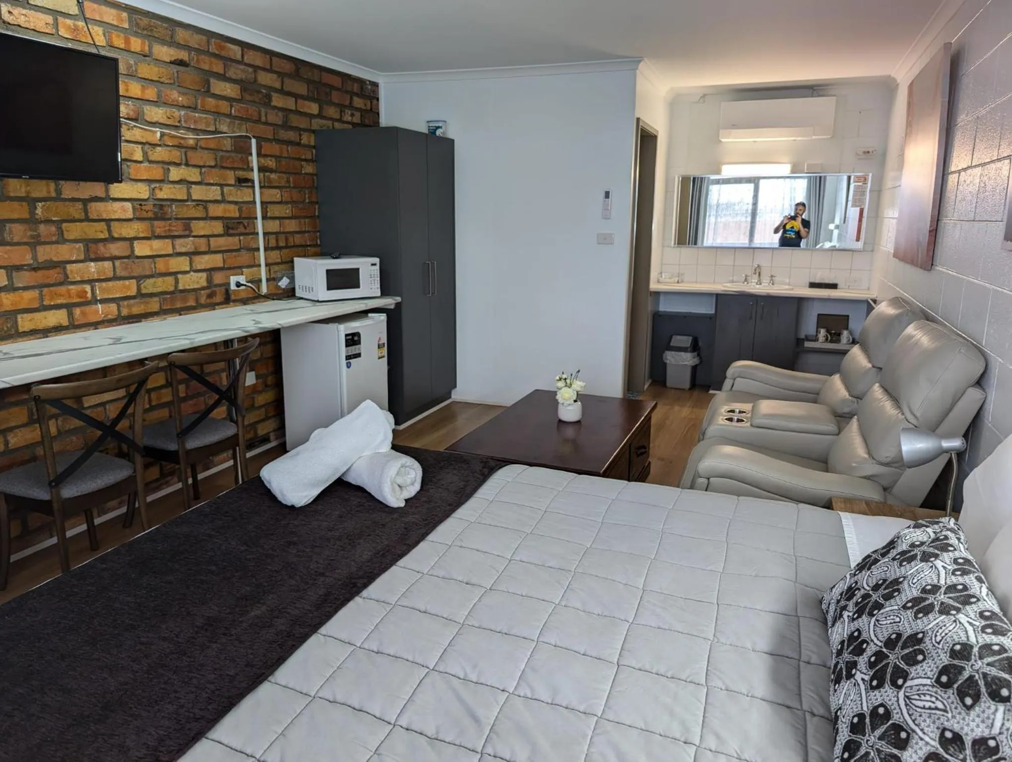 Morwell Parkside Motel